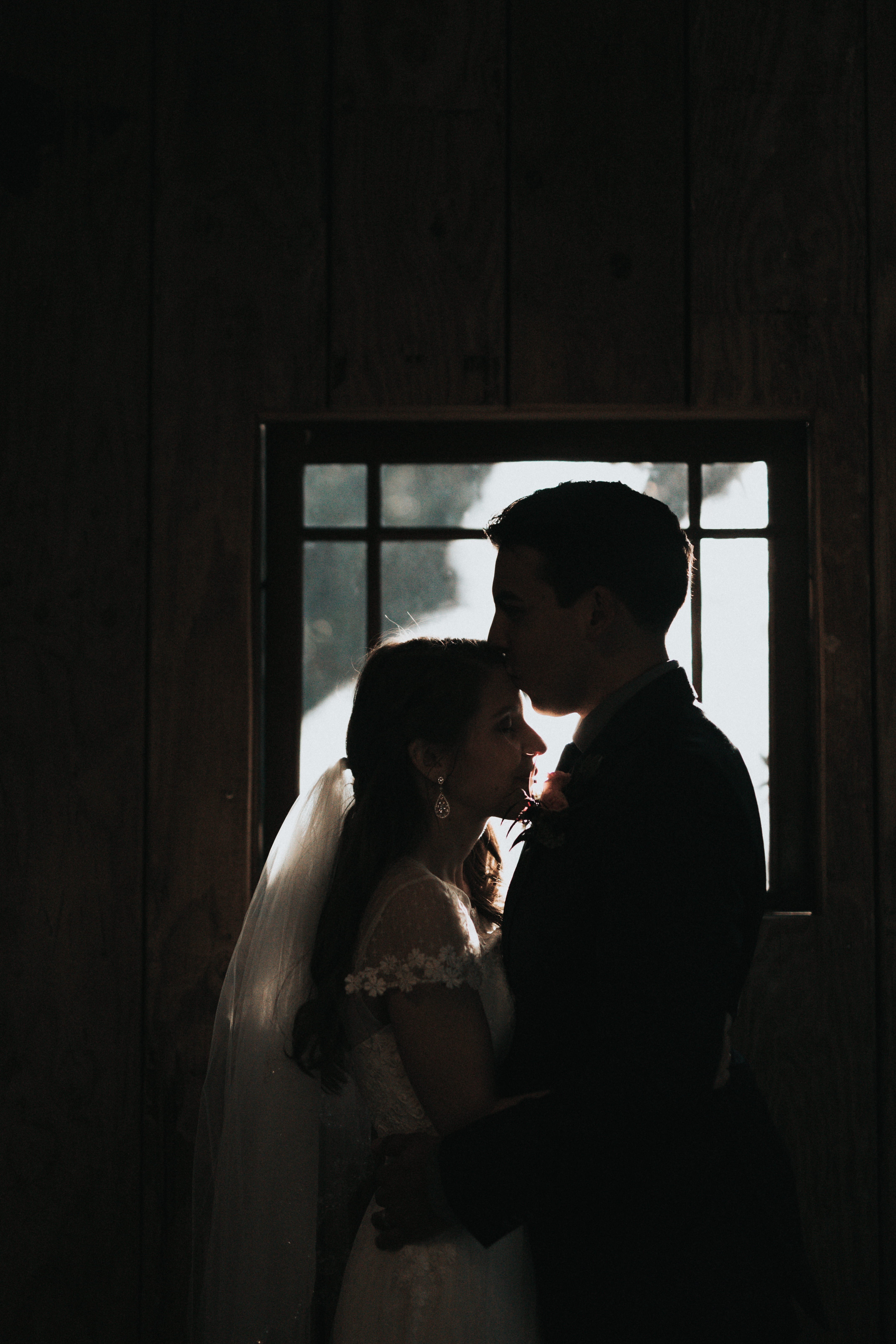 woman, groom, marriage, s, lifestyles, emotion, kiss, man, 5K, heterosexual couple, standing, togetherness, men, two people, positive emotion, side view, Phone HD Wallpaper