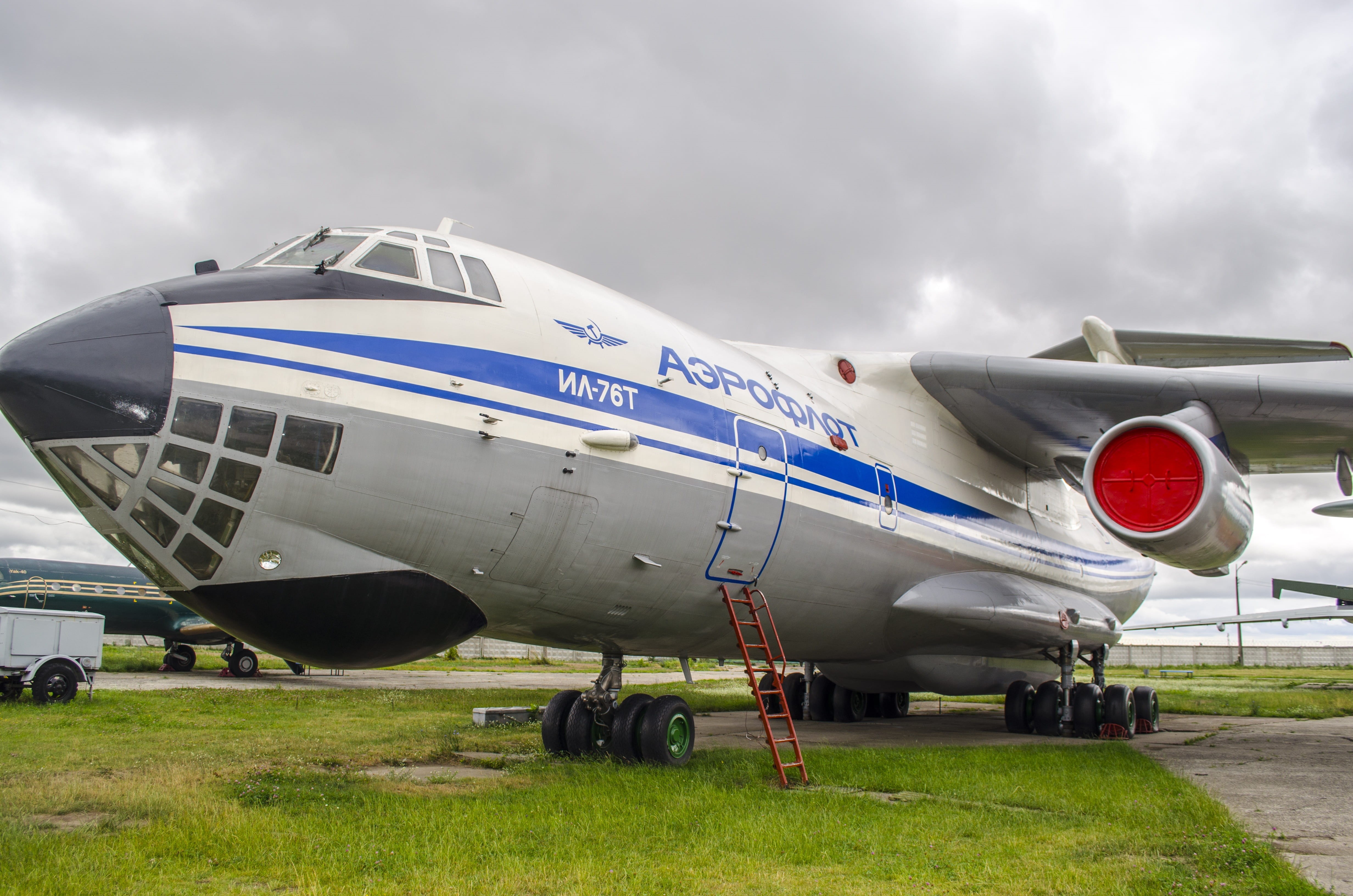 exhibit, leaving, transportation, 4K, aviation, aerospace industry, overcast, ukraine, the il-76, nature, air vehicle, sky, airport runway, plant, military, HD Wallpaper