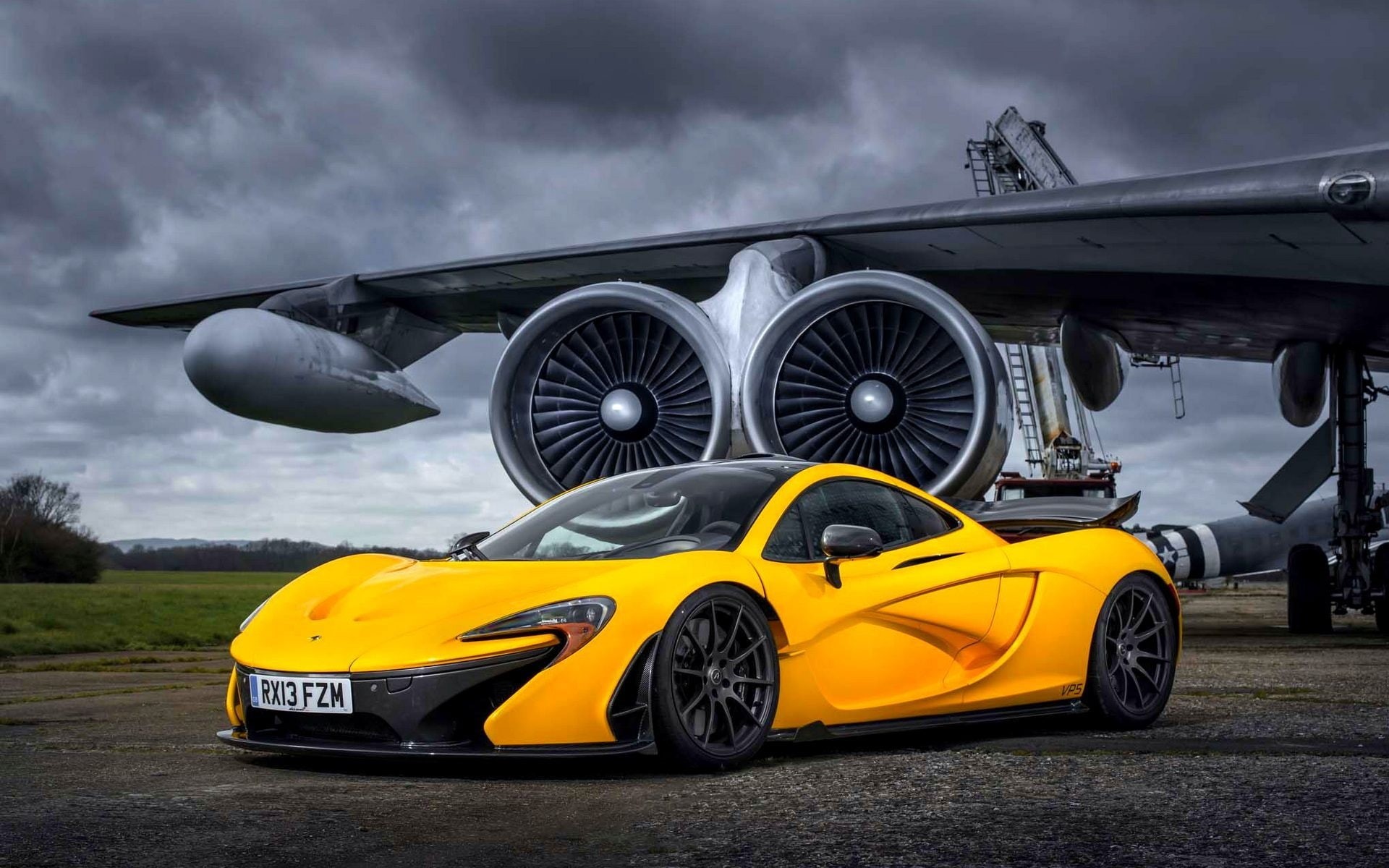 Supercar, Yellow, 1080P, McLaren, p, Airfield, HD Wallpaper