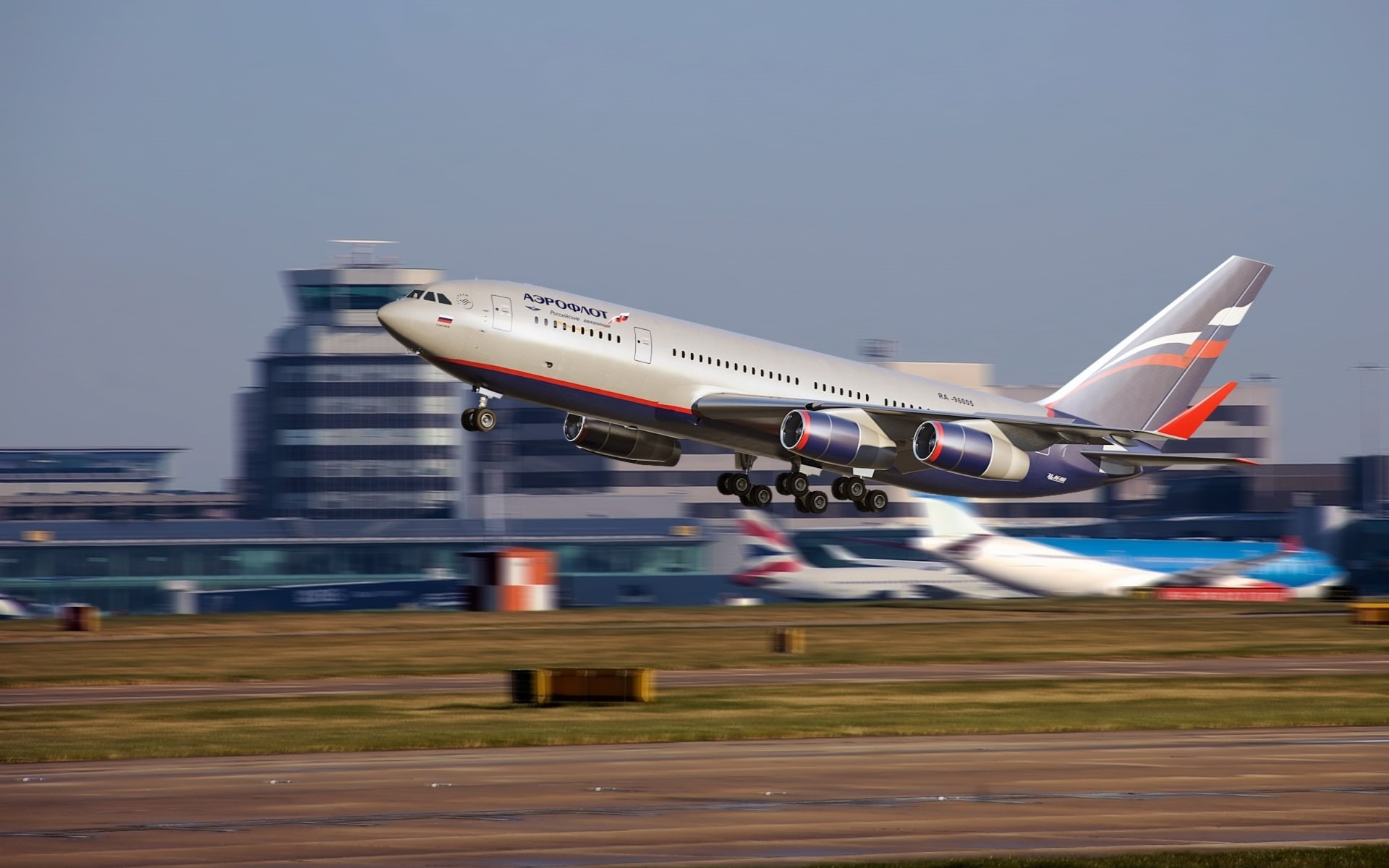 transportation, blue, Passenger, no people, taking off, airport, It-96, blurred motion, speed, commercial airplane, motion, terminal, nature, day, the rise, HD Wallpaper