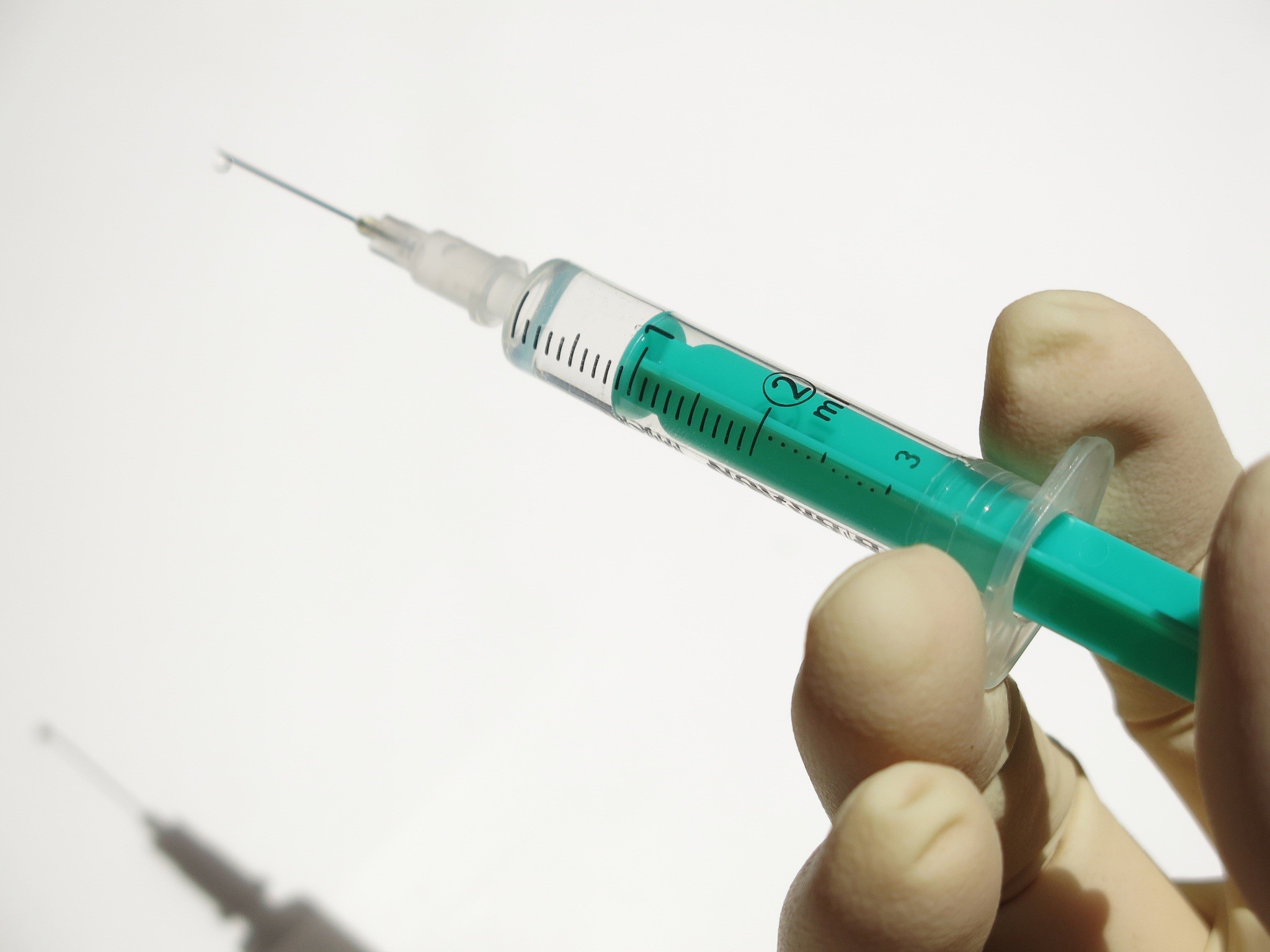 liquid, copy space, body part, close-up, healthcare worker, studio shot, medical, disposable syringe, unrecognizable person, syringe, hand, care, sharp, HD Wallpaper