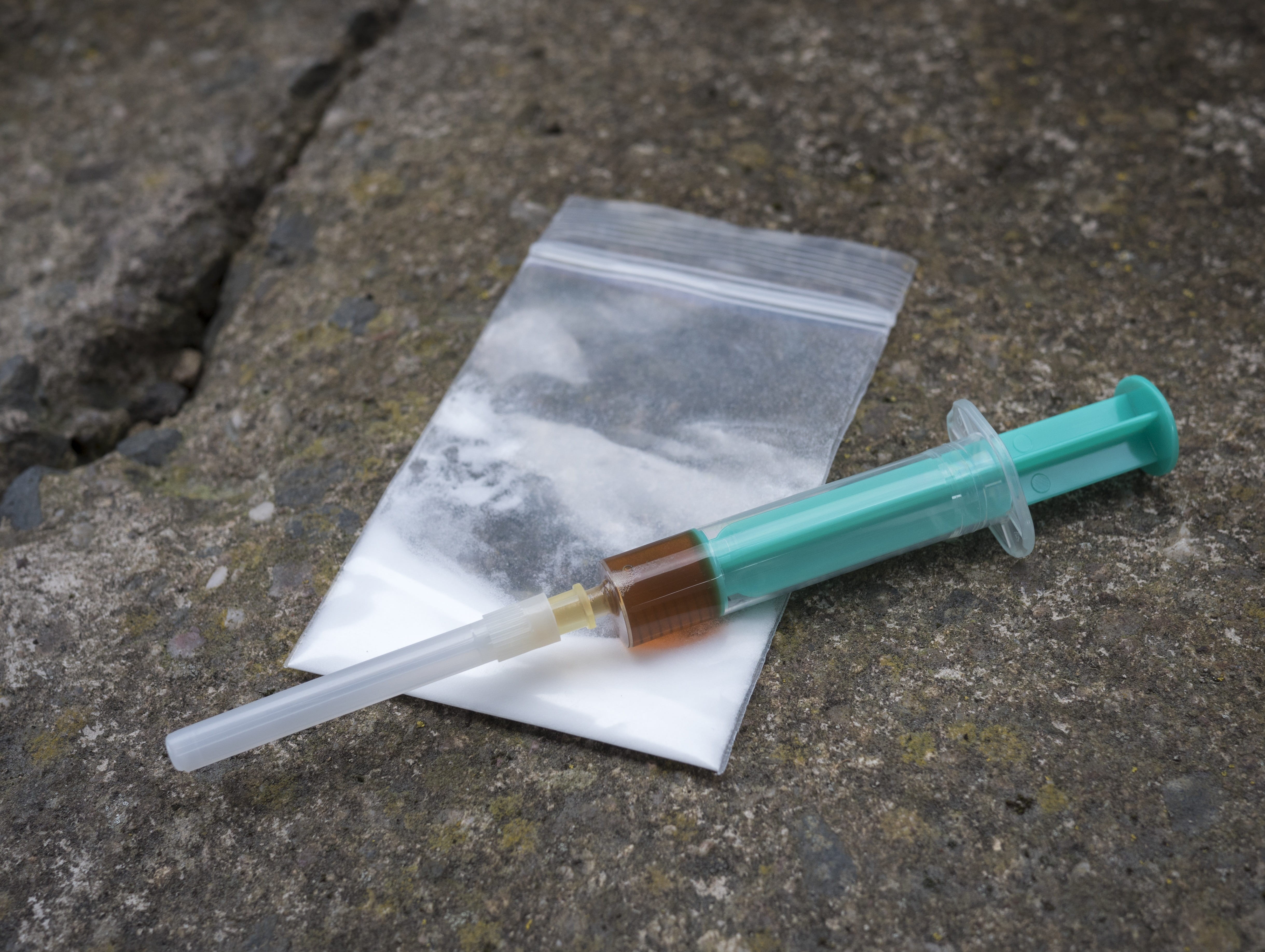 brush, outdoors, day, rock - object, bag, paintbrush, medical supplies, drug abuse, drug, field, heroin, addiction, rock, still life, sharp, high angle view, HD Wallpaper