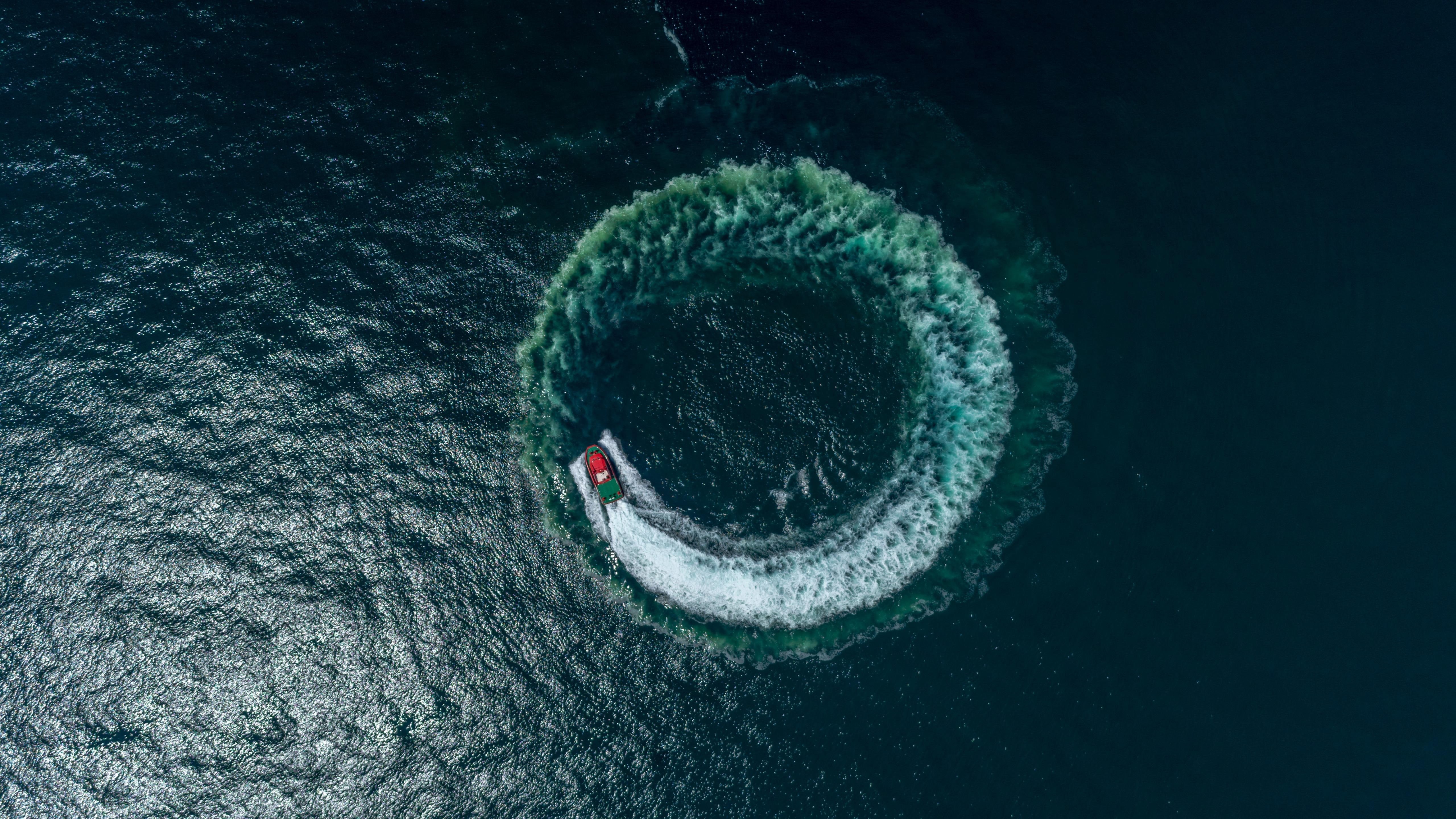 drone view, circle, 5K, speedboat, top-down perspective, vehicle, water, boat, motorboat, wave, aerial photography, salt water, donut, ocean, HD Wallpaper