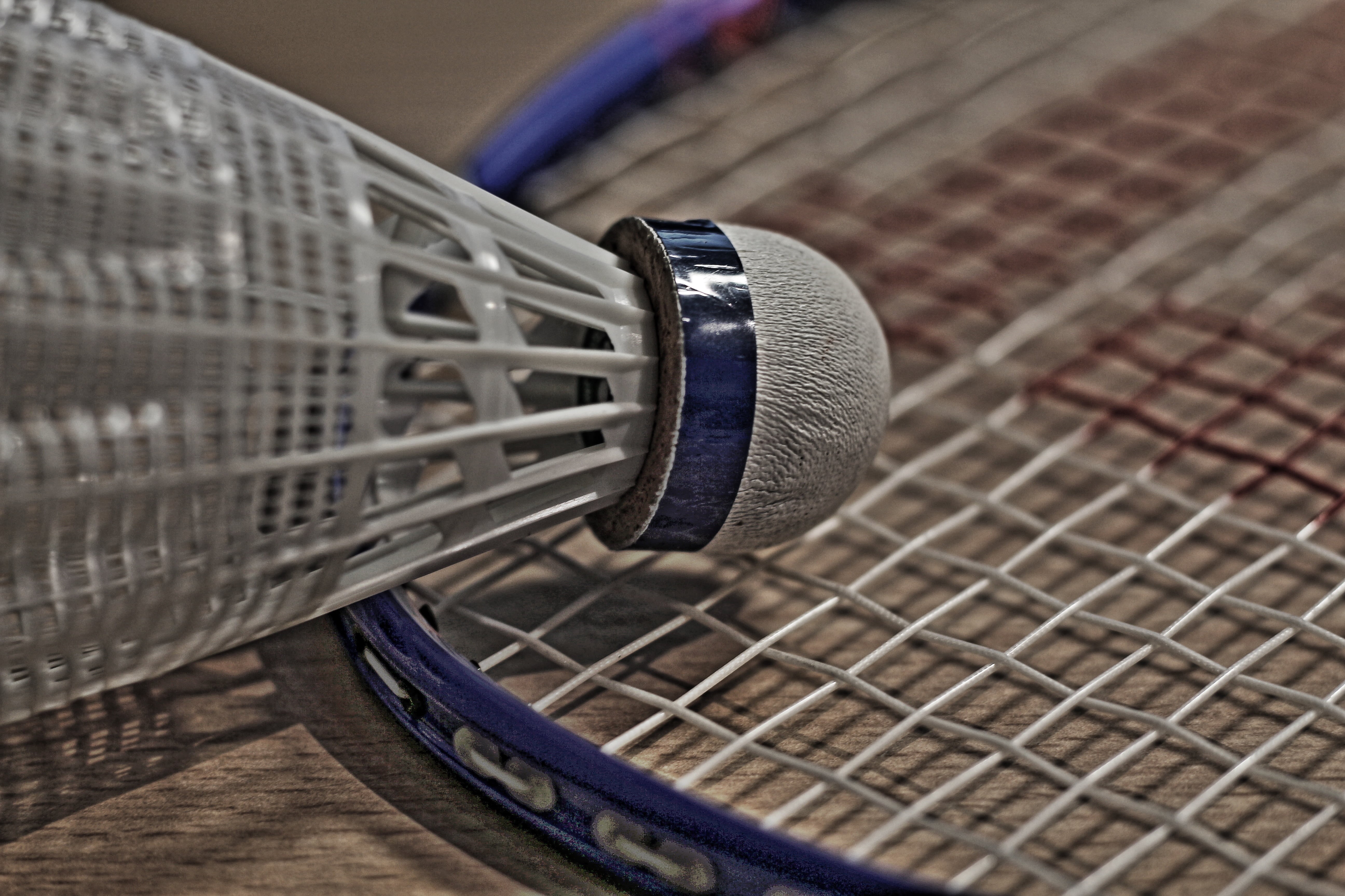close-up, wood - material, play, table, listening, ball, equipment, sport, indoors, music, movement, racket, still life, microphone, technology, concerns, HD Wallpaper