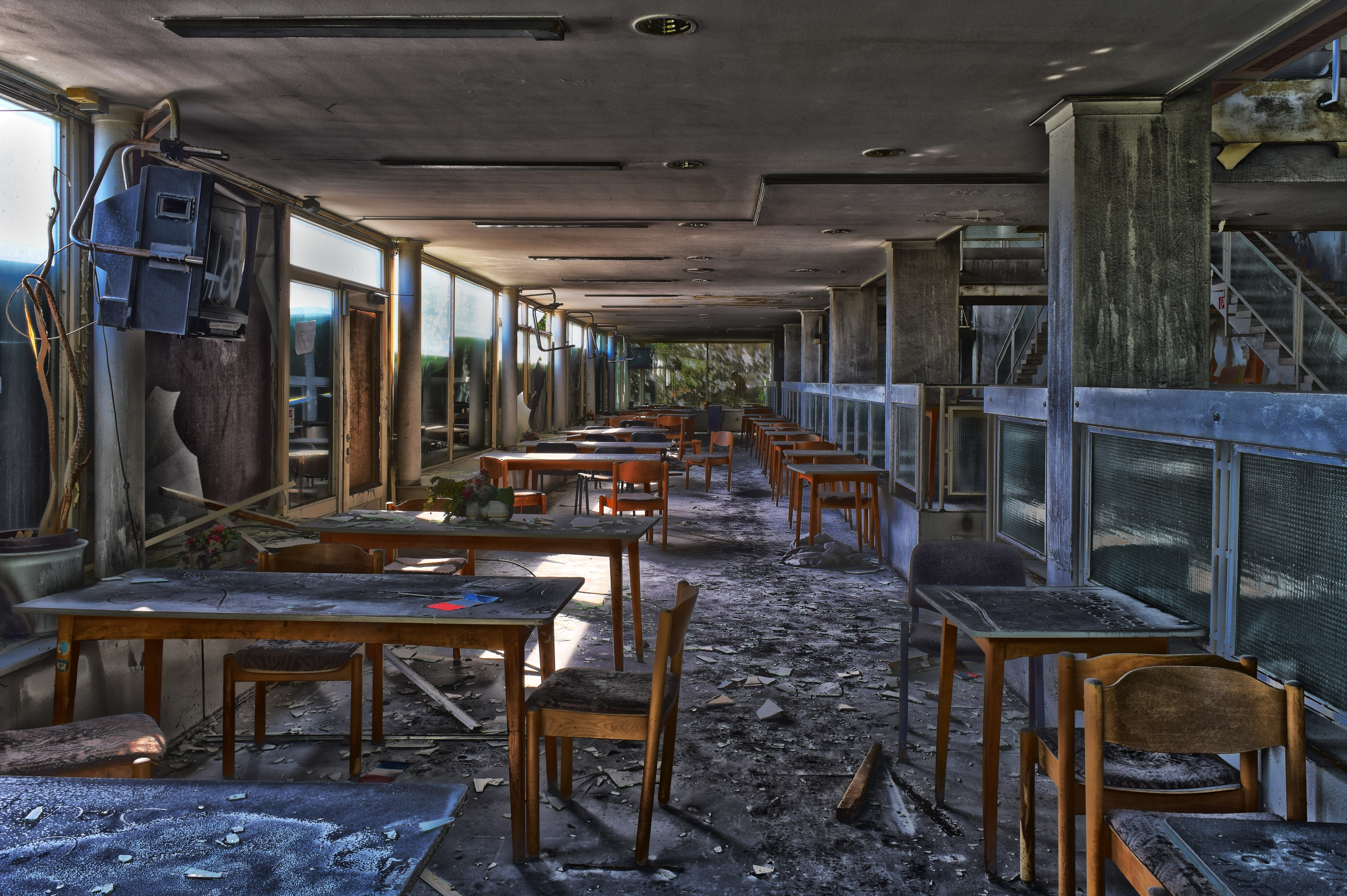 place setting, decay, dining tables, lost places, absence, chairs, wood - material, seat, atmosphere, business, lapsed, empty, flooring, ceiling, dirty, HD Wallpaper