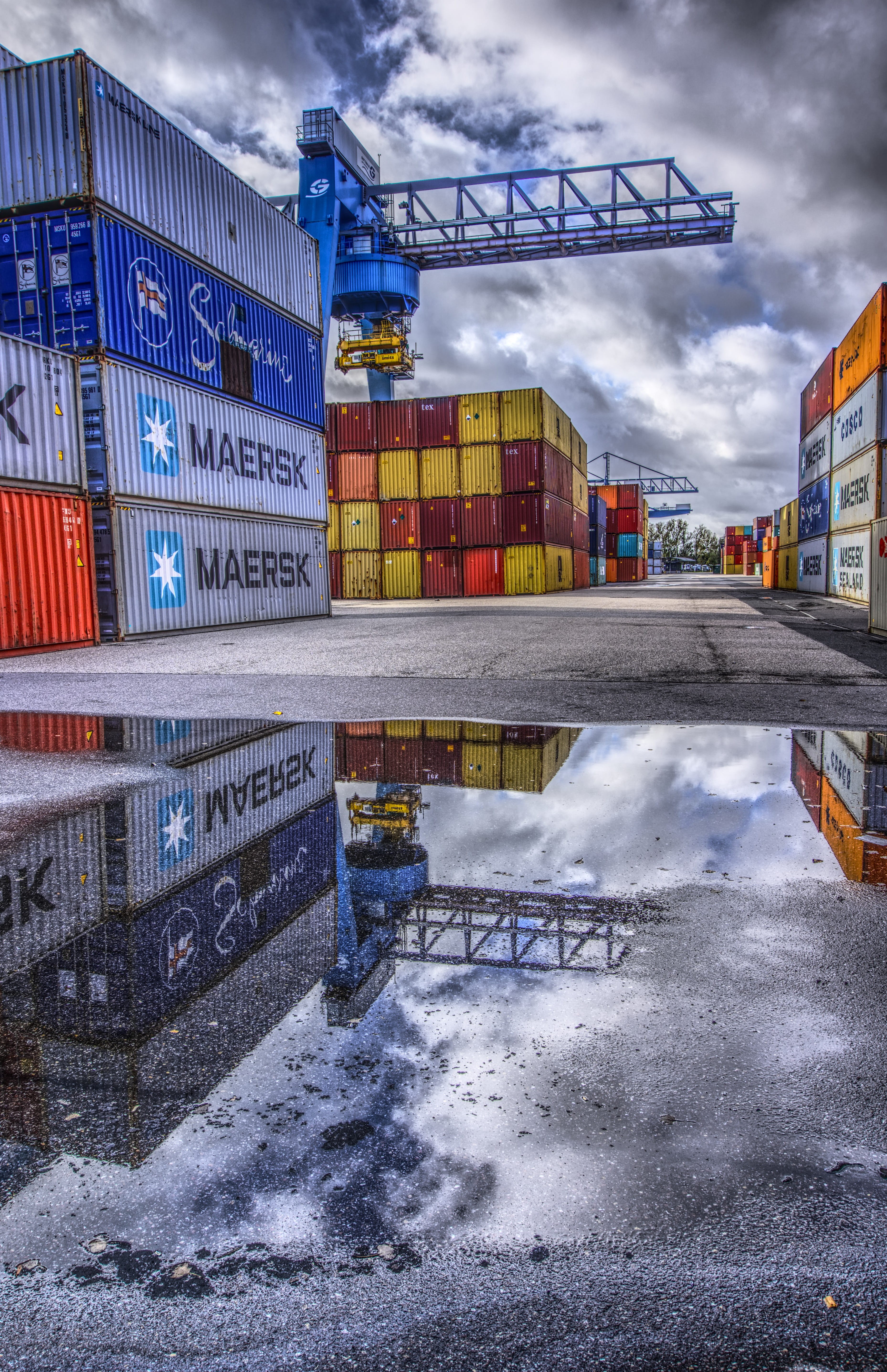 high dynamic range, container terminal, wet, water, cargo, container, cloud - sky, building exterior, rain, loading, mirroring, architecture, contrast, Phone HD Wallpaper