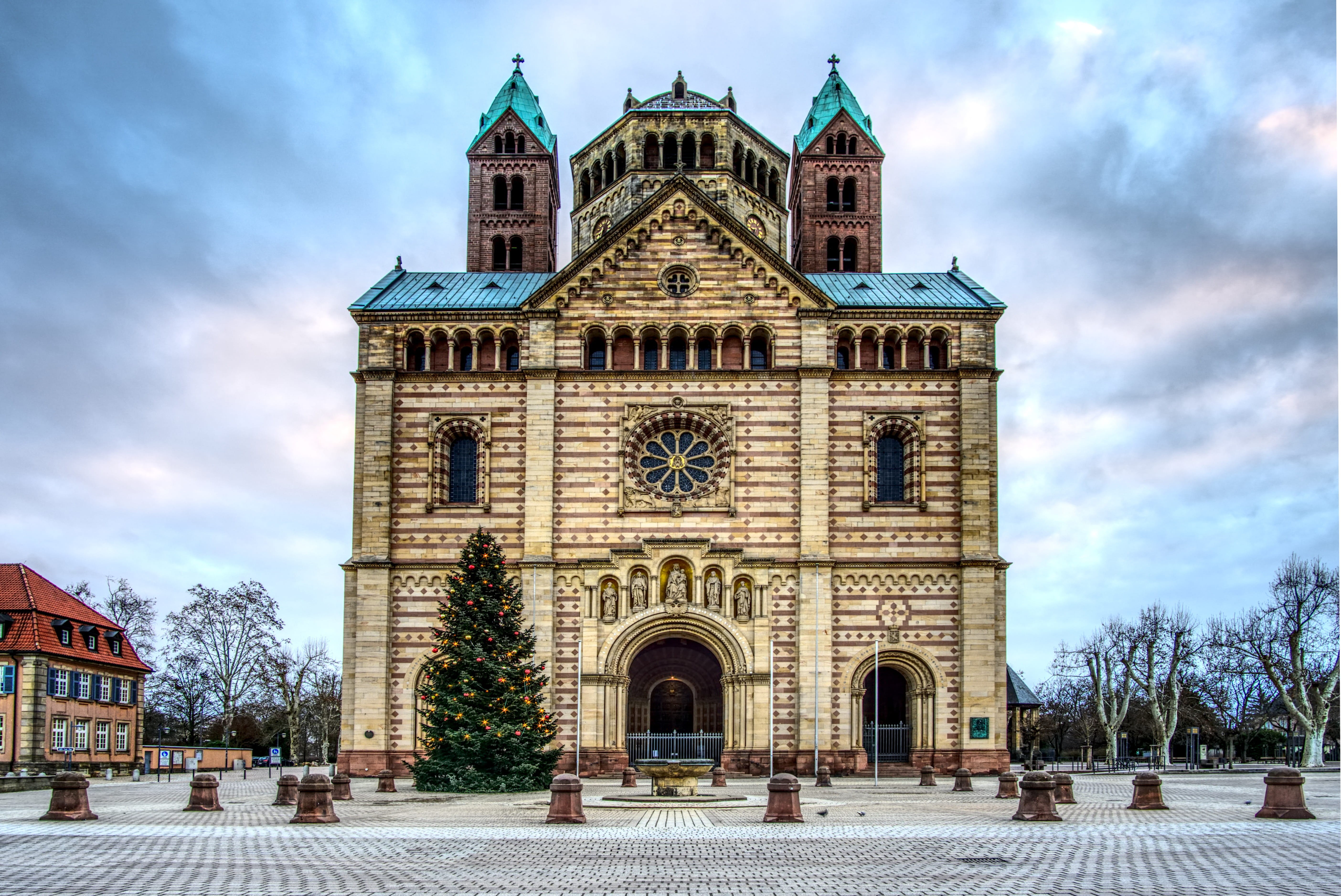 high, sky, faith, tree, spirituality, tourist attraction, tower, religion, nature, christianity, cloud - sky, built structure, building exterior, 5K, speyer, HD Wallpaper