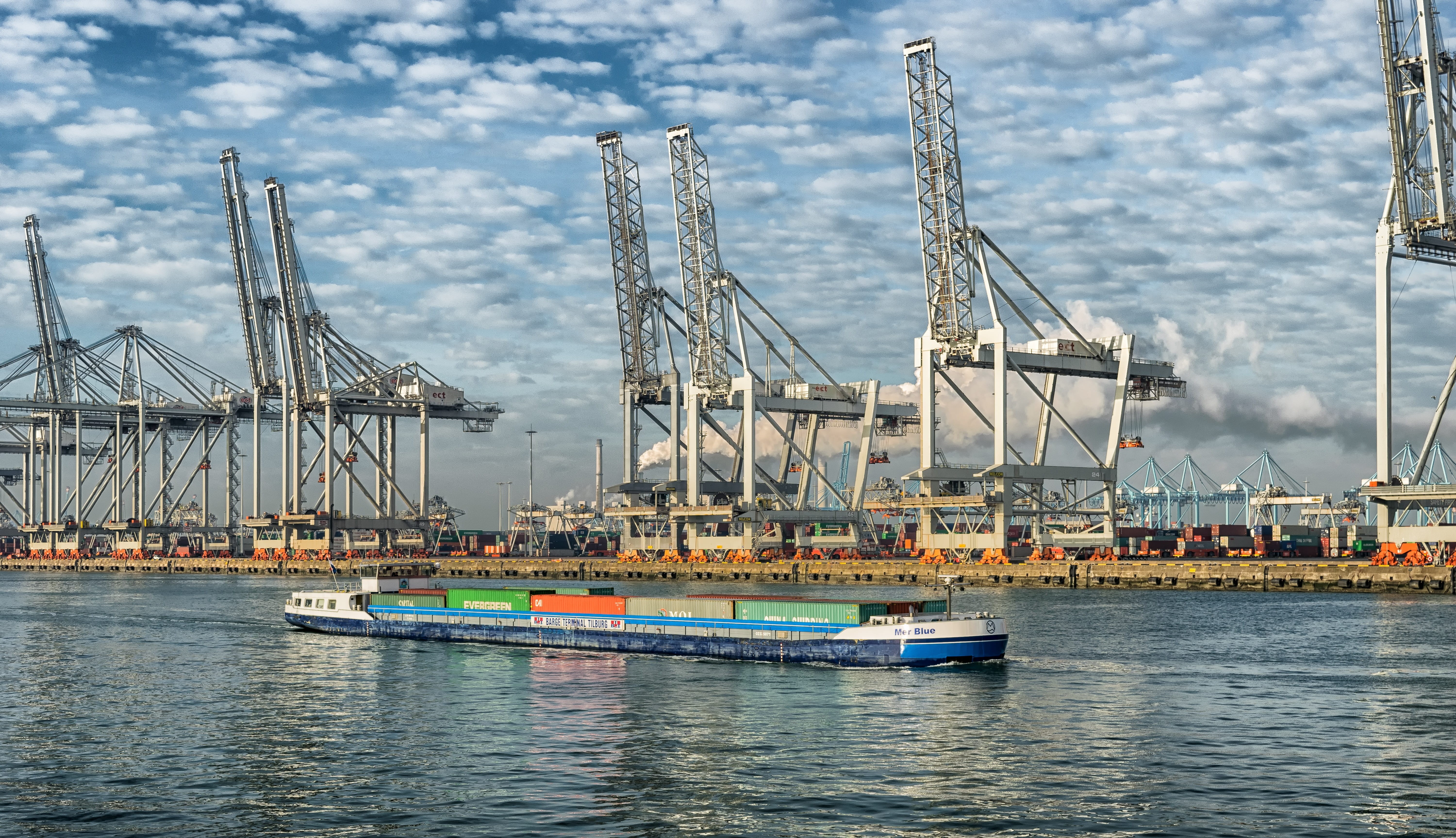 built structure, sea, netherlands, shore, transport, crane - construction machinery, day, machinery, nature, clouds, boot, Cargo, travel, container terminal, HD Wallpaper