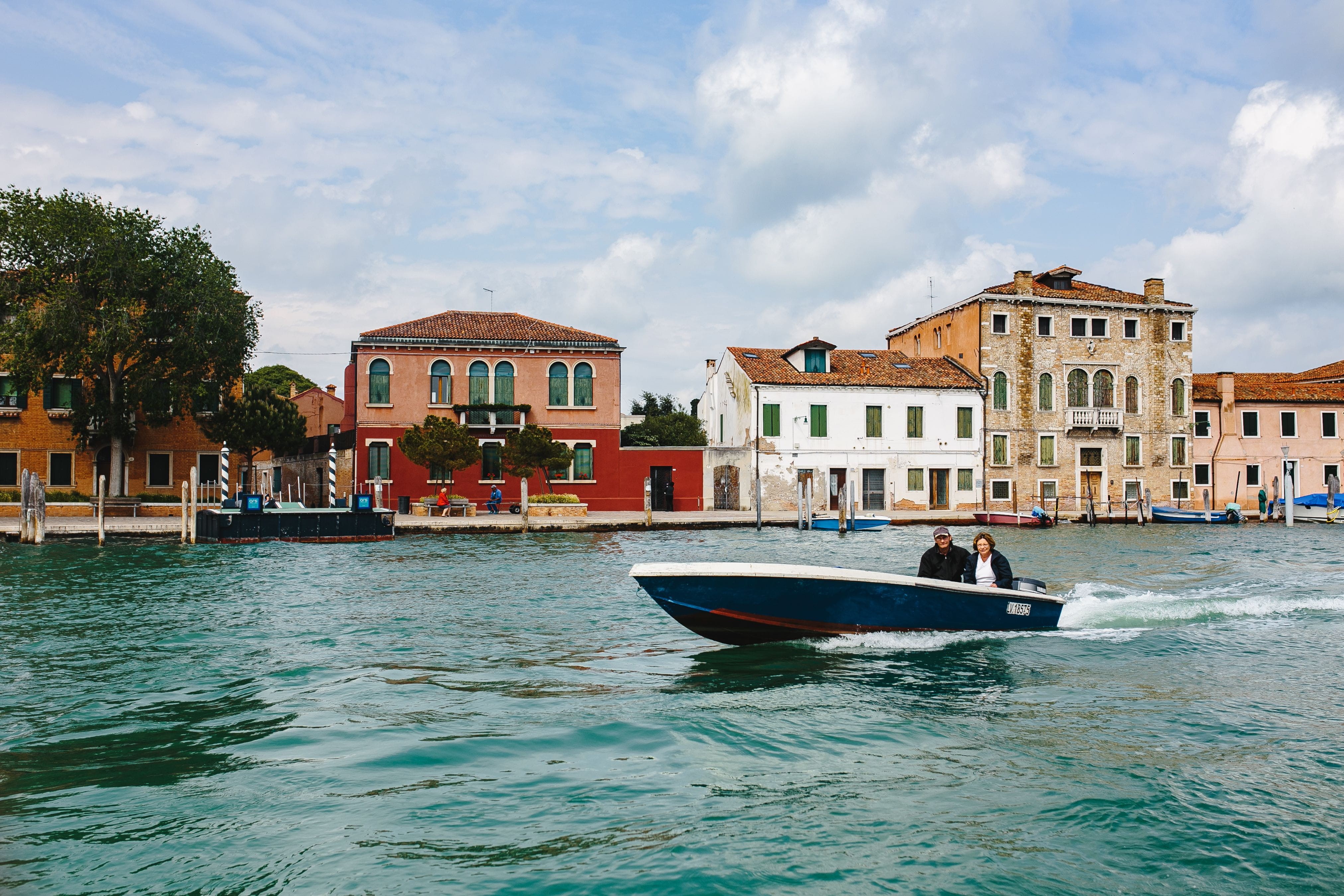 house, day, travel, Europe, old, architecture, group of people, Murano, waterscape, outdoors, vacations, sky, 4K, river, grand Canal - Venice, venezia, HD Wallpaper