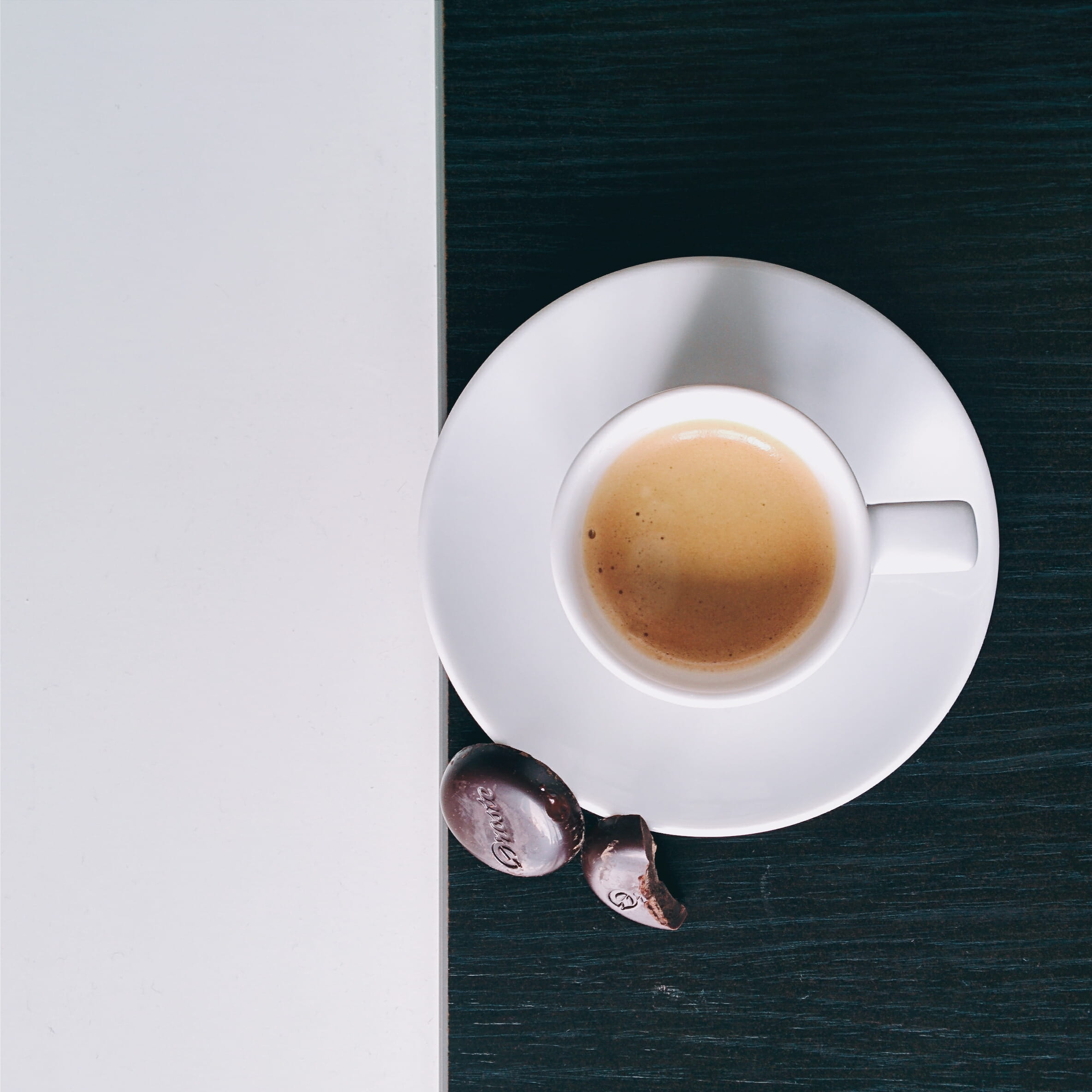 crockery, close-up, indoors, top view, non-alcoholic beverage, breakfast, freshness, white, high angle view, cafe, heat - Temperature, white coffee, coffee - Drink, Phone HD Wallpaper