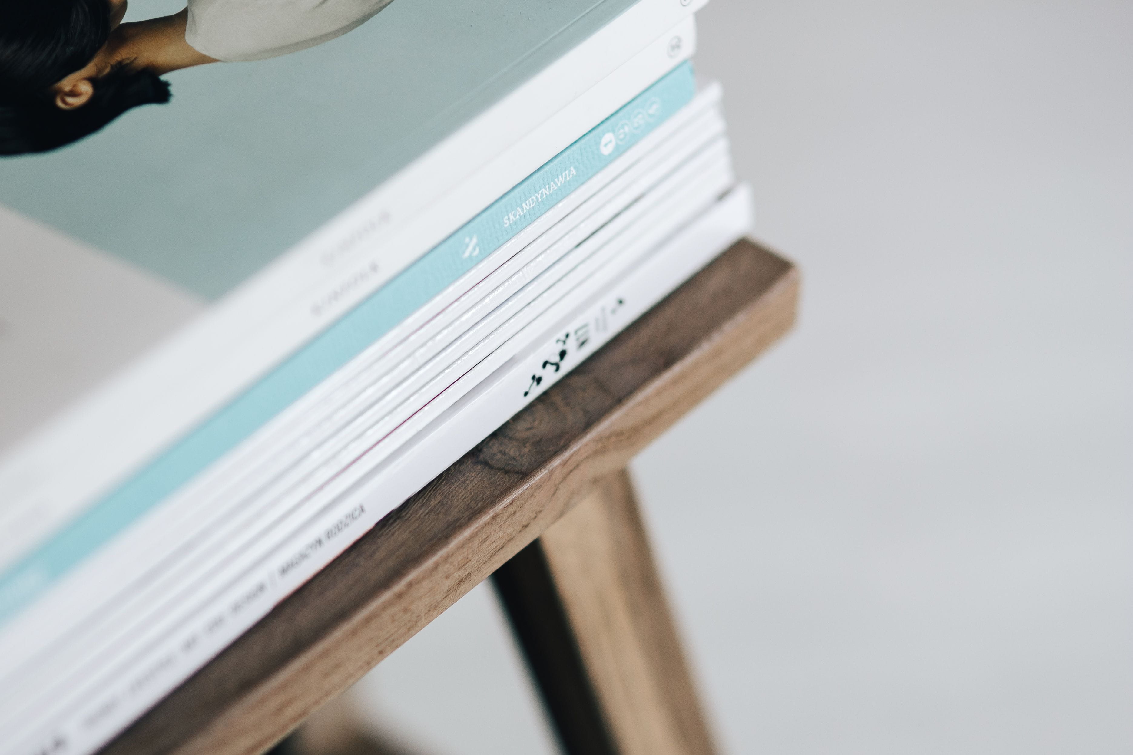 kinfolk, business, human hand, focus on foreground, wooden, close-up, Stack, people, reading, magazines, book, number, selective focus, copy space, accuracy, HD Wallpaper