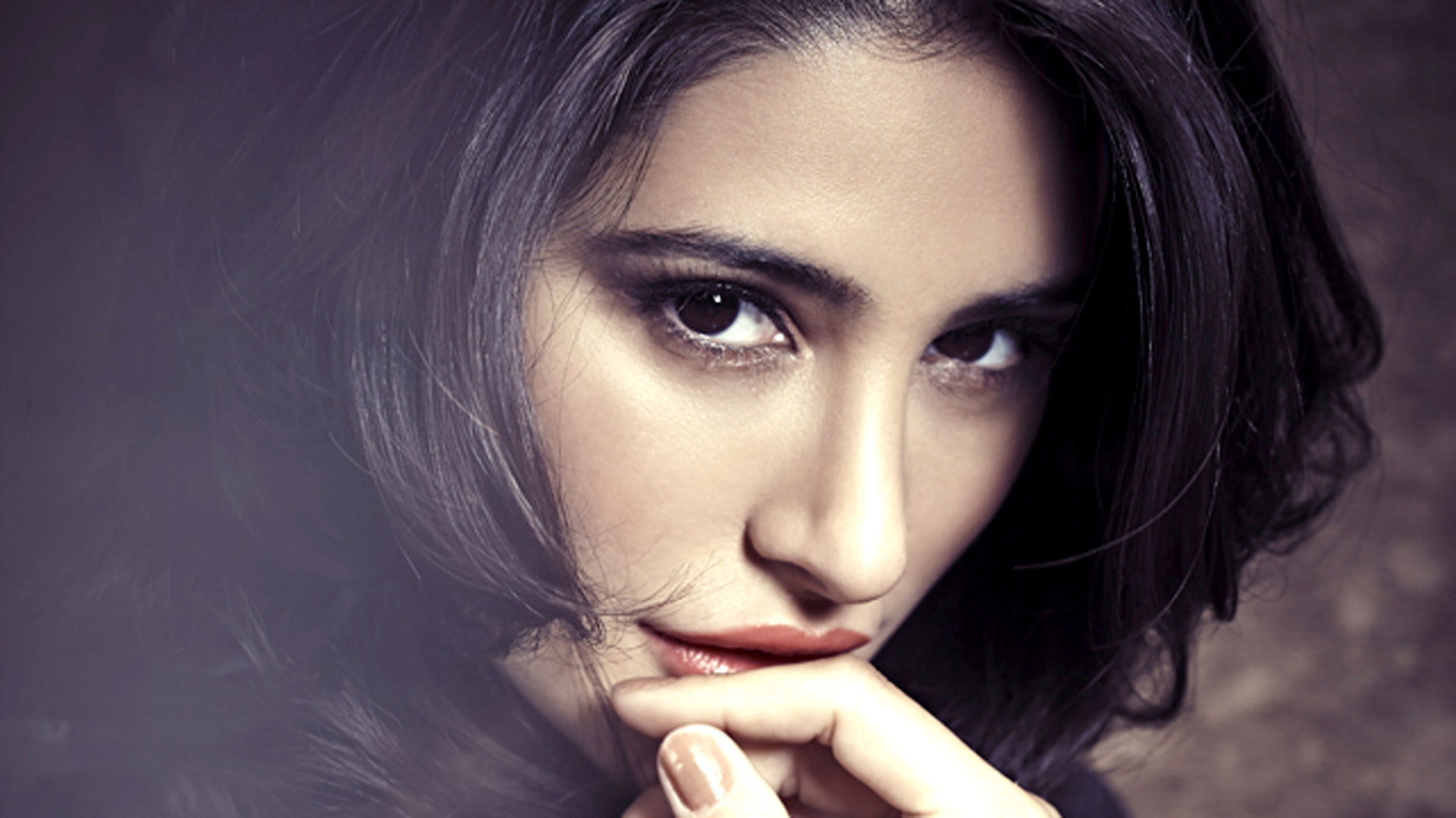 close, photoshoot, 1080P, fakhri, cute, nargis, HD Wallpaper