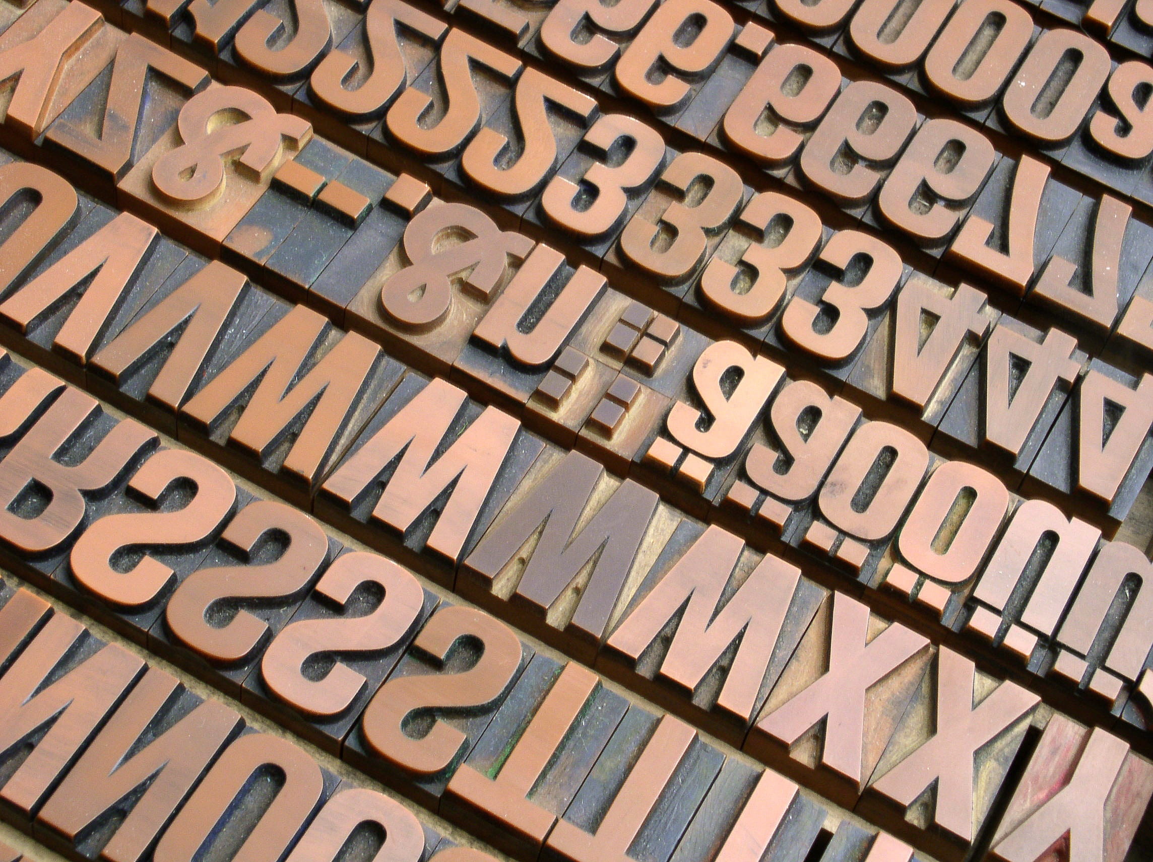 wash, photography, Letter, pattern, setzer, brown, capital letter, typography, wood - material, backgrounds, in a row, printing press, high angle view, HD Wallpaper