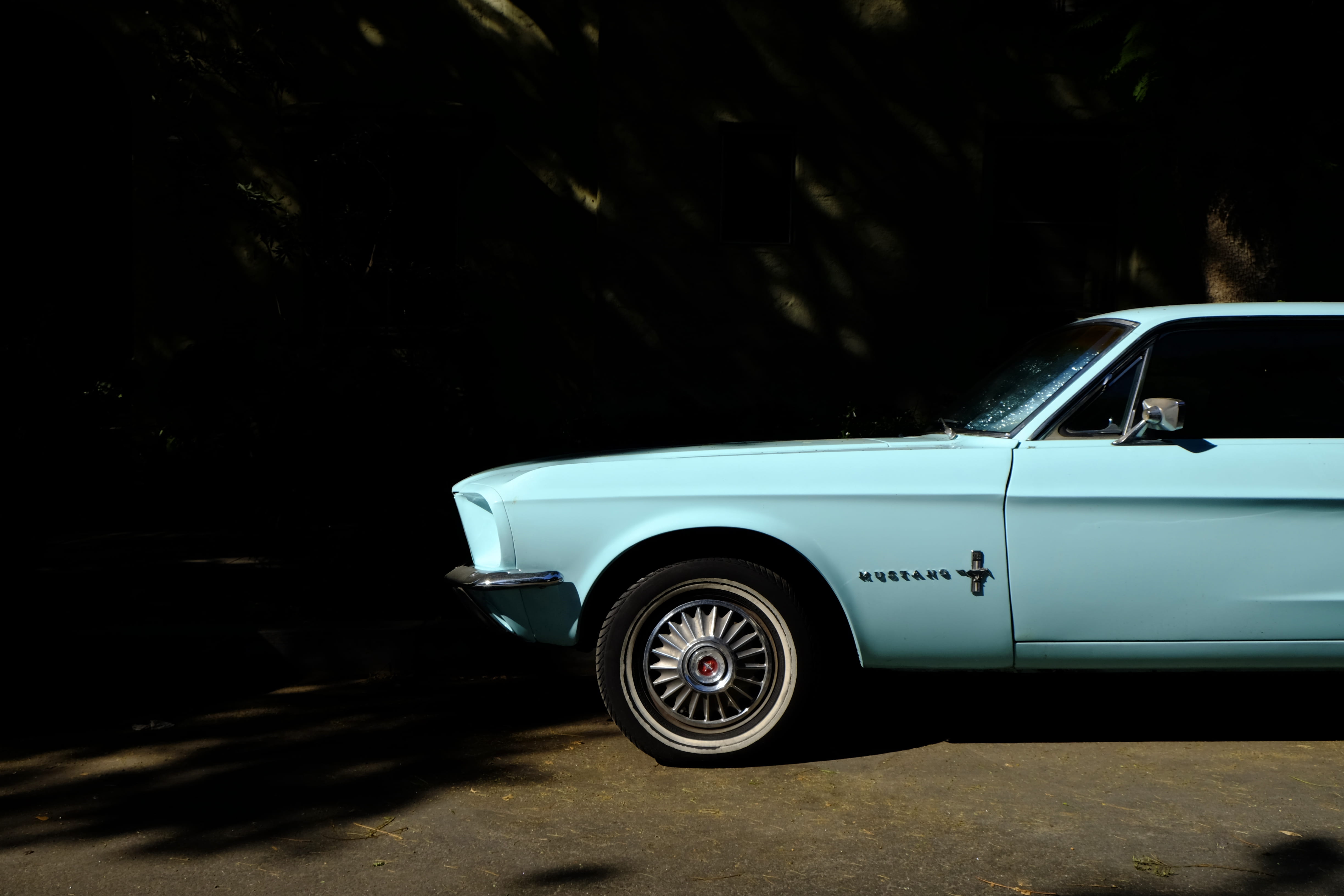 transport, speed, ford, parked, classic, sunlight, car, outdoors, wheel, throwback, silver colored, transportation, vintage, dark, retro styled, teal, old, HD Wallpaper