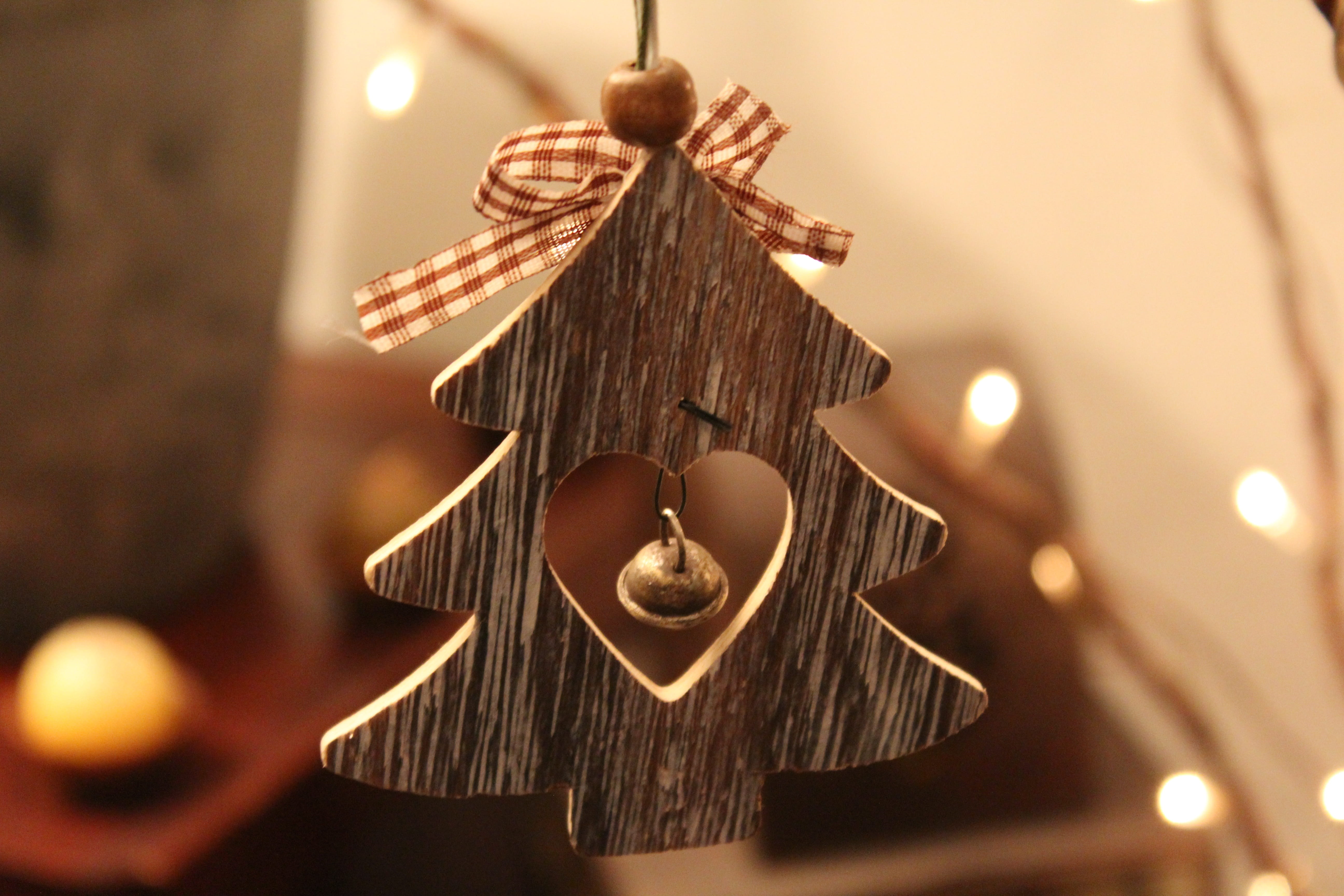 metal, gold colored, heart shape, wooden, christmas Decoration, indoors, 5K, lighting Equipment, wood - material, ornament, no People, brown, cultures, HD Wallpaper