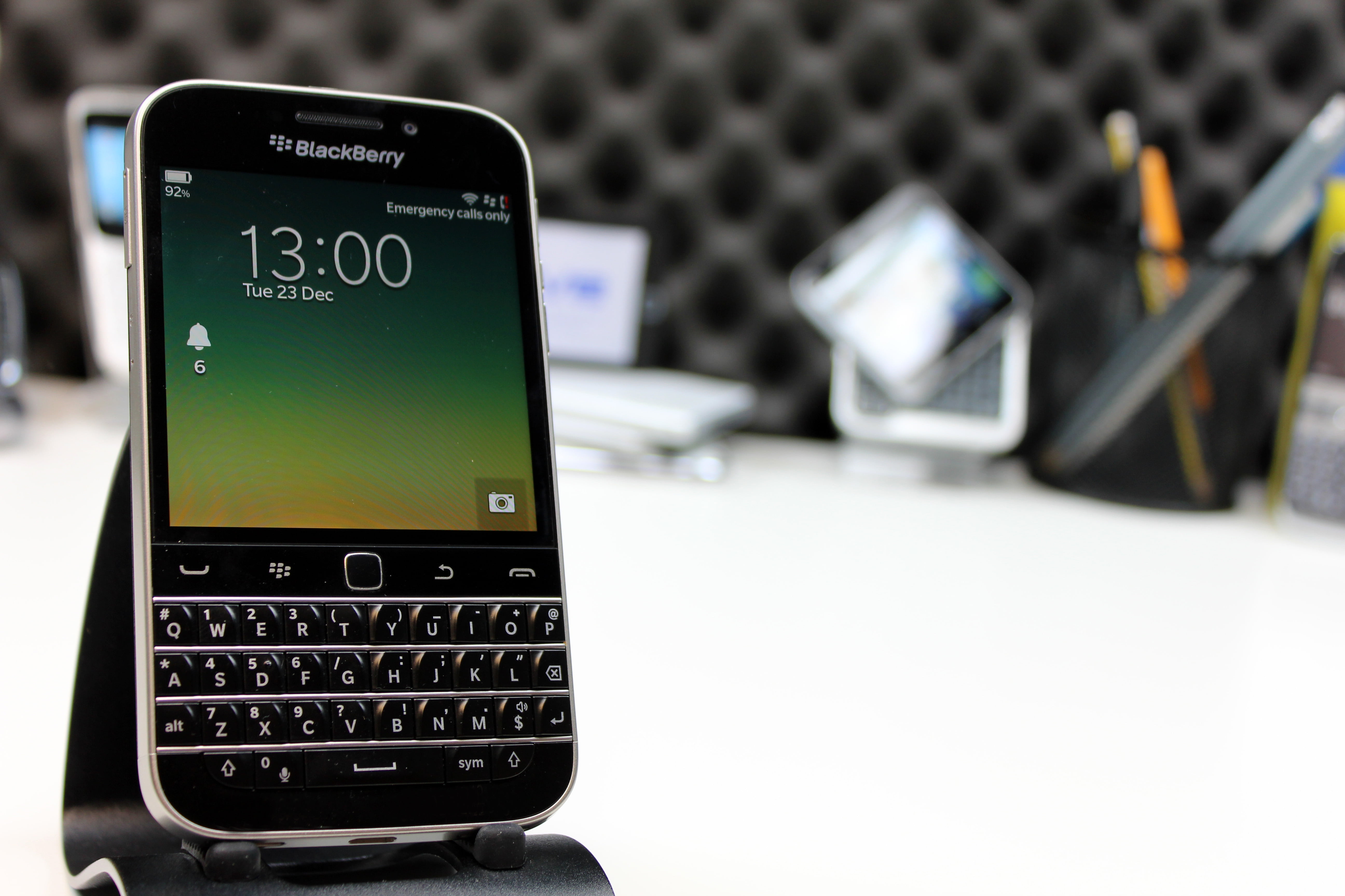 blackberry, iphone, liquid-Crystal Display, connection, computer, indoors, laptop, equipment, portable information device, technology, application Software, HD Wallpaper