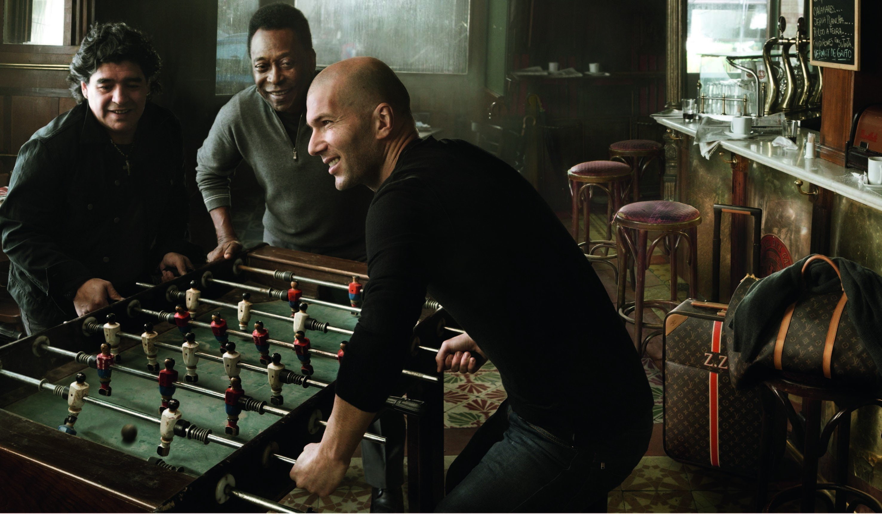sonic, x, Louis Vuitton, Pelé, maradona, 2953x1720 px, 2K, games, art, bar, zinedine, louis, Diego Maradona, px, hd, Zinedine Zidane, pel, video, zidane, HD Wallpaper