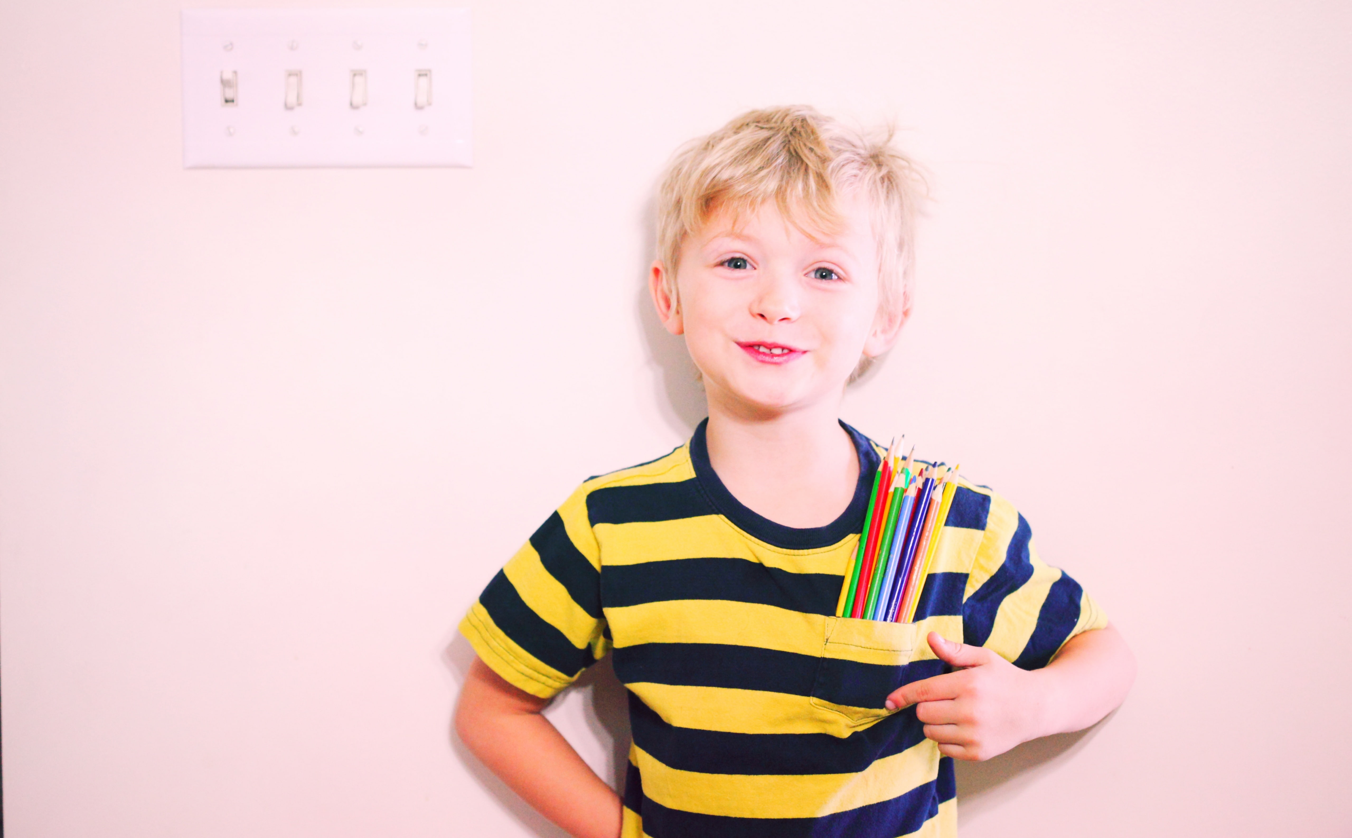 ready, kids, Love, t, casual clothing, visual, boys, Color, child, front view, Colorful, School, Photographer, smiling, coloredpencils, waist up, Student, HD Wallpaper