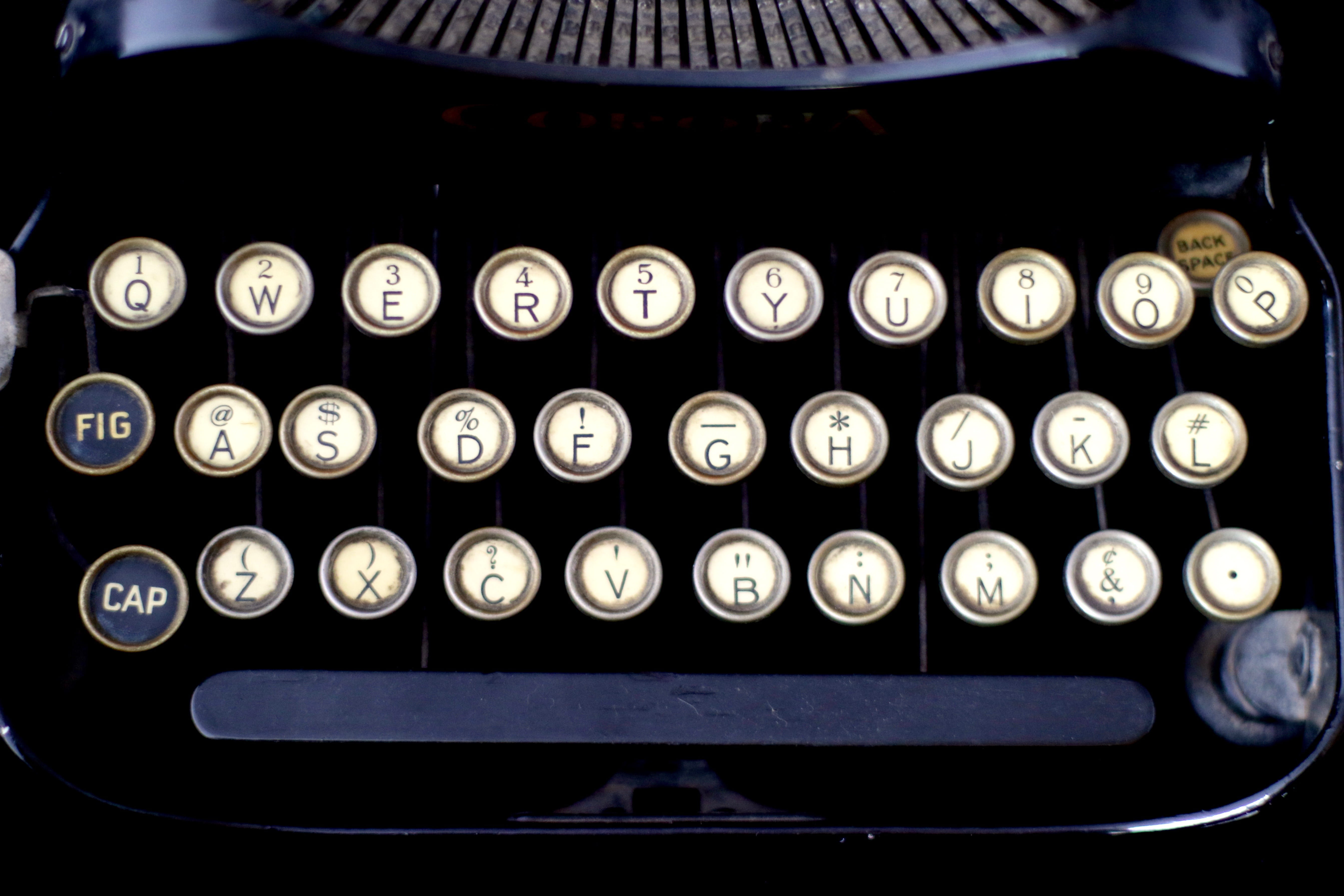 no people, text, black, alphabet, keyboard, man made object, man made, computer equipment, antique, machinery, technology, computer key, typewriter, vintage, HD Wallpaper
