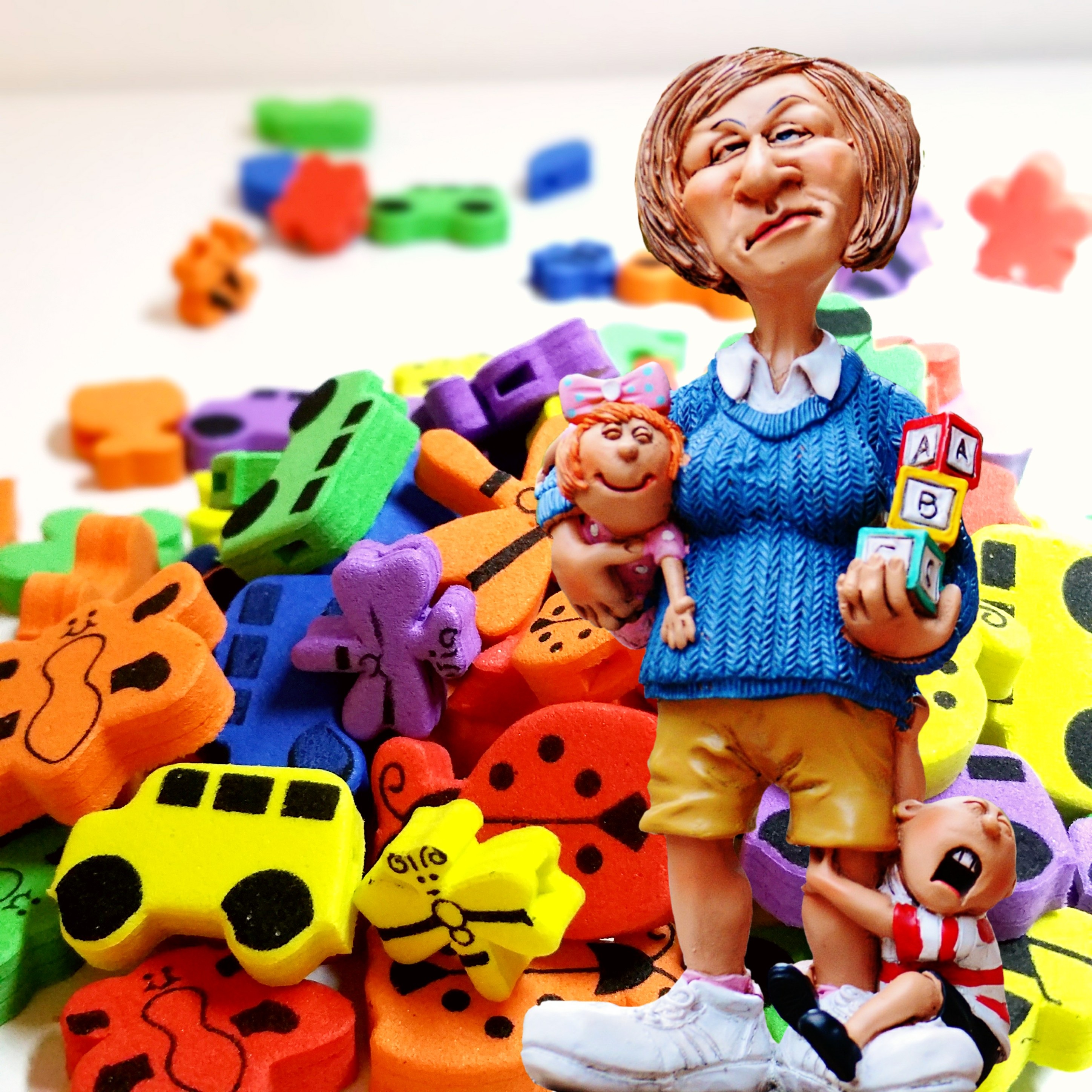 assorted, nanny, creativity, indoors, still life, front view, figurine, kindergarten teacher, human representation, color, kindergarten, carrying, innocence, Phone HD Wallpaper