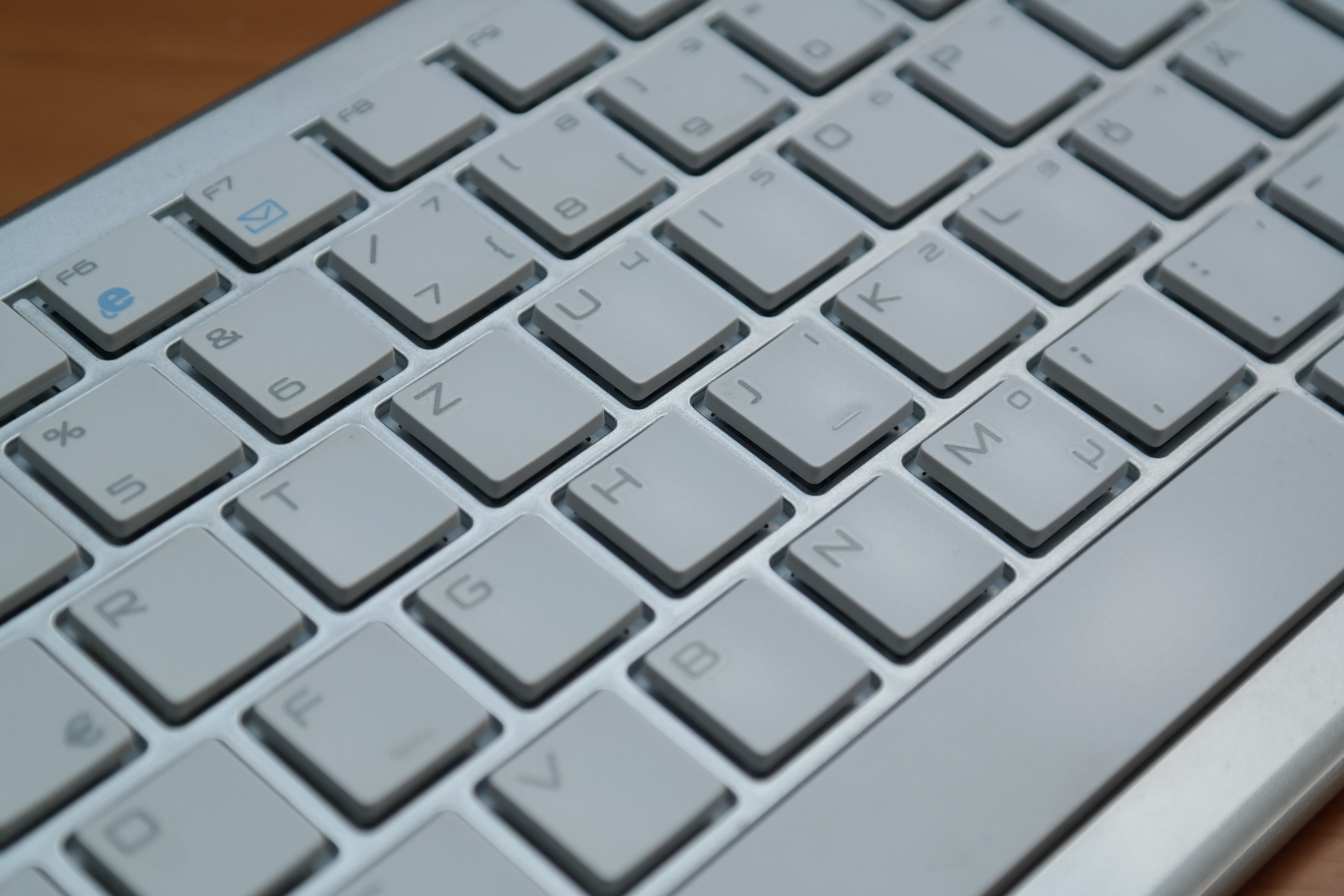 text, internet, accessories, silver, pC, wireless technology, input device, close-up, peripheral, white color, indoors, close, hardware, 5K, white, laptop, HD Wallpaper