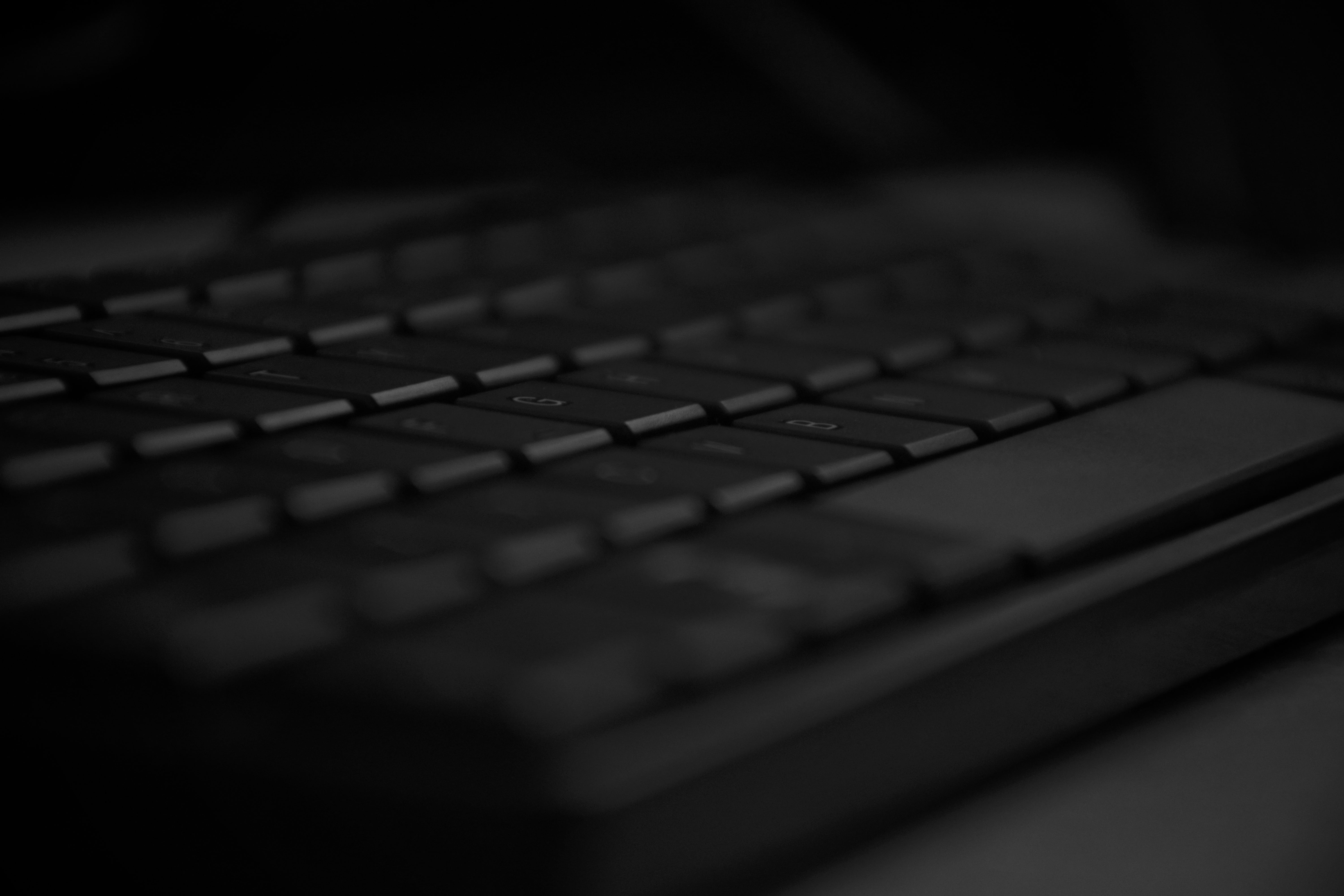 wireless technology, computer, 5K, selective focus, technology, computer equipment, communication, keyboard, computer keyboard, close-up, laptop, input, HD Wallpaper