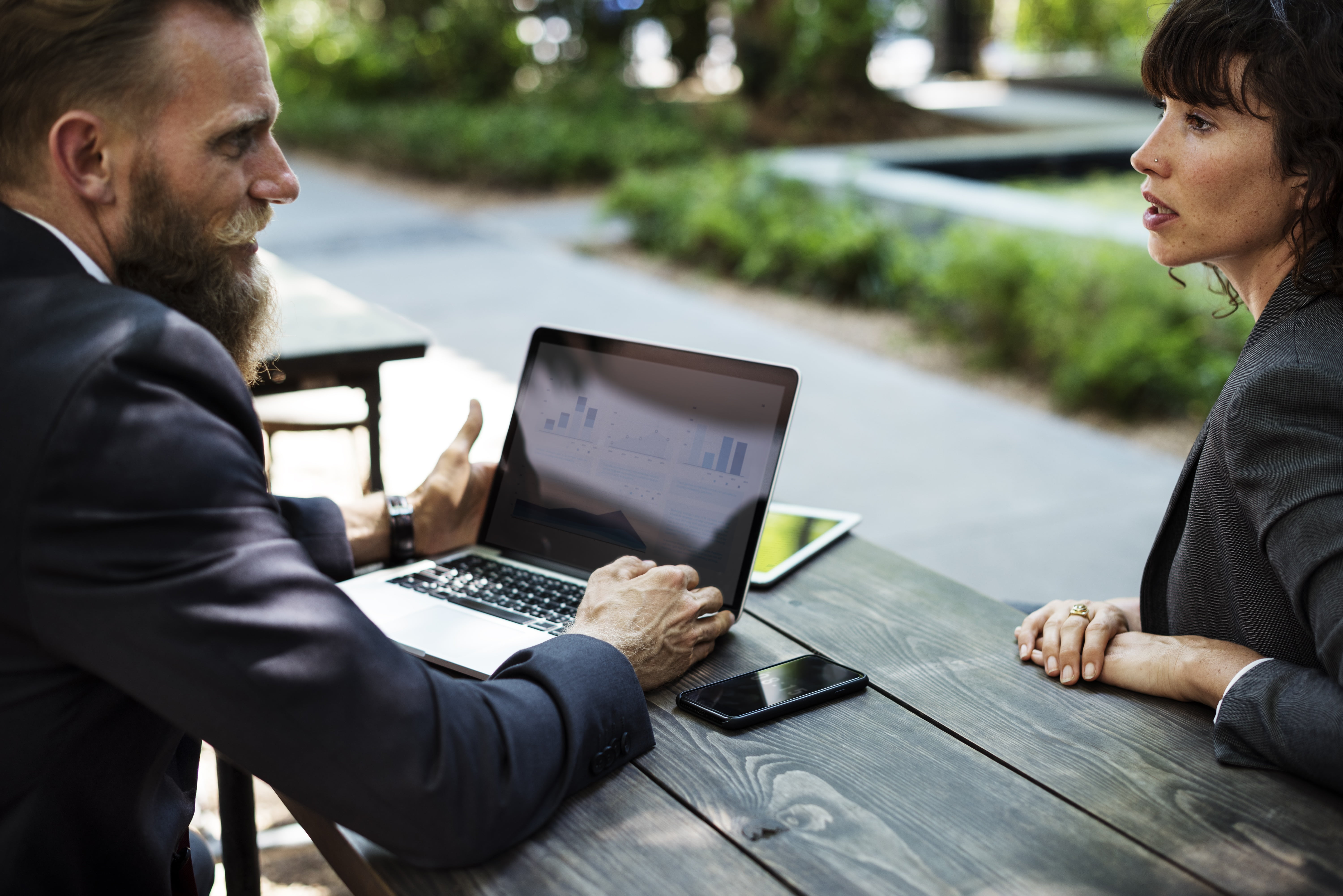 woman, mid adult men, business, women, planning, suit, professional occupation, friends, two people, person, 5K, internet, beard, using laptop, cooperation, HD Wallpaper