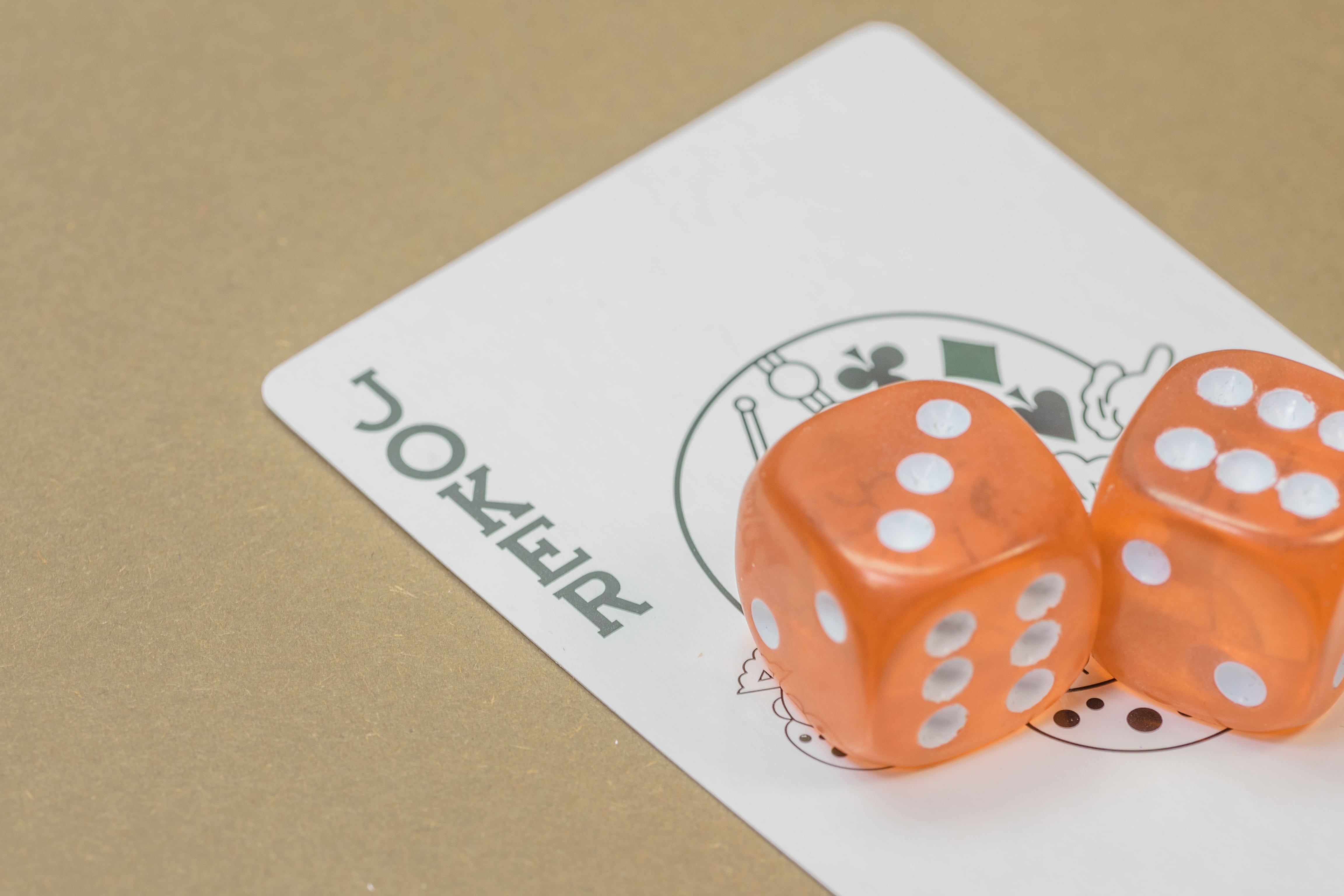 play, instantaneous speed, leisure games, two, casino, indoors, random, paper, group of objects, playing, play poker, close-up, playing card, game of chance, HD Wallpaper