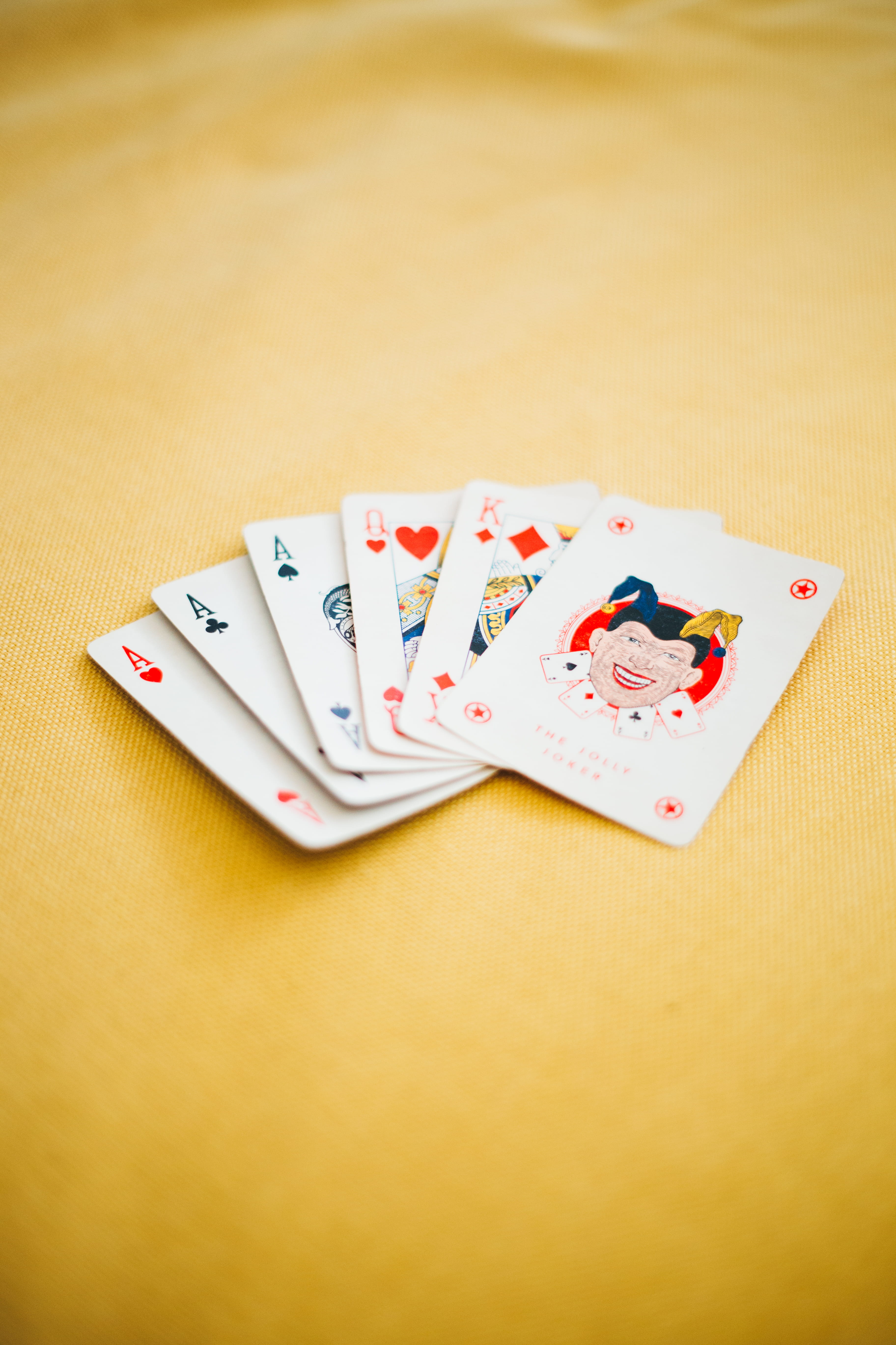 shapes, card game, Joker, leisure games, 5K, photo, relaxation, high angle view, heart, number, diamond, group of objects, choice, cards, focus on foreground, Phone HD Wallpaper