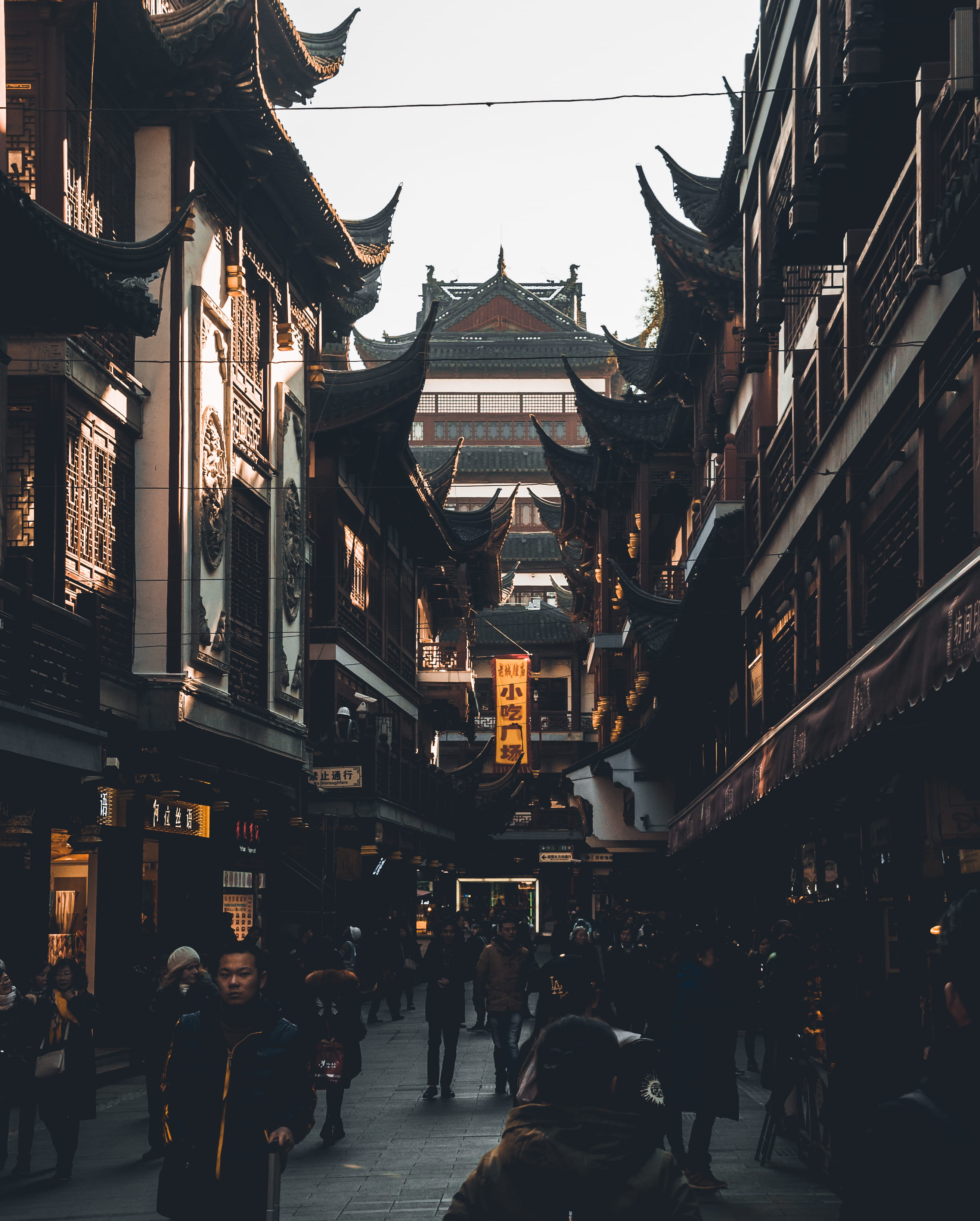 walking, building, real people, street, nature, shanghai, building exterior, sky, china, chinese, daytime, lightroom, harsh light, sun, architecture, crowd, Phone HD Wallpaper