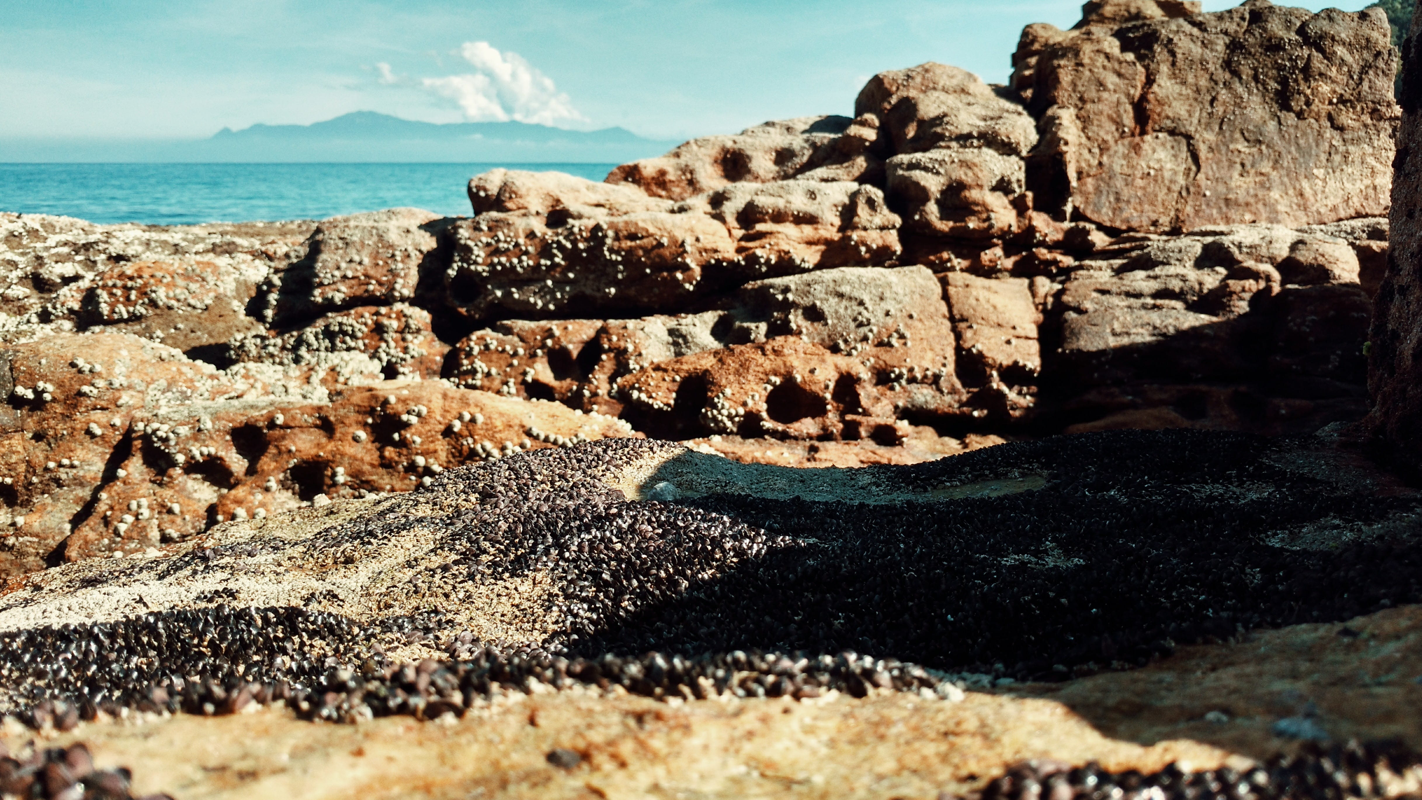 seacoast, sea, land, paradise, clouds, rocks, thoracica, south america, beach, non-urban scene, nature, no people, atlantic, water, sunlight, mountain, HD Wallpaper