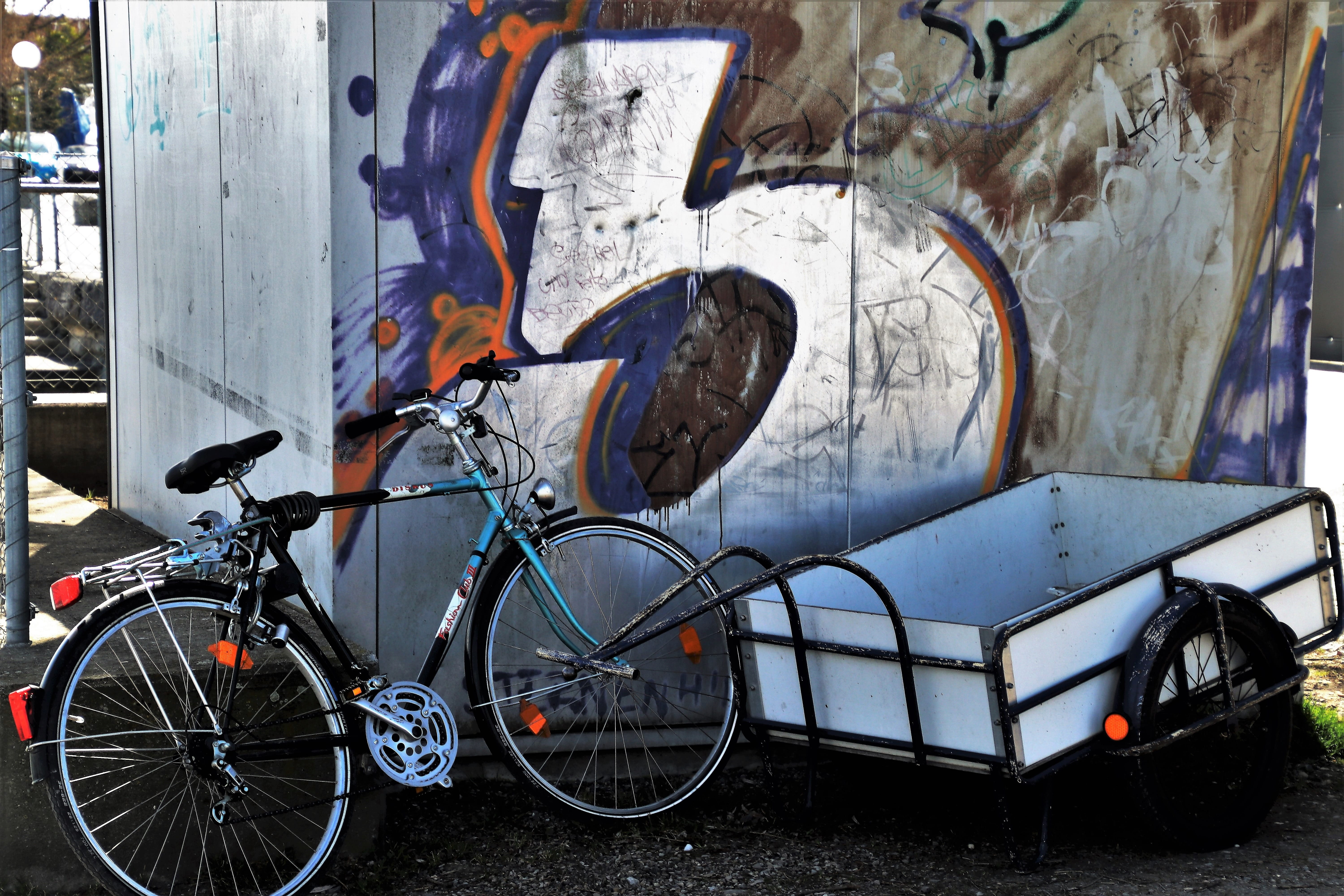 abstract, parking, the area of the city, texture, the vehicle, old, figure, outdoors, surface, ornament, no people, damaged, porosity, bike, abandoned, HD Wallpaper