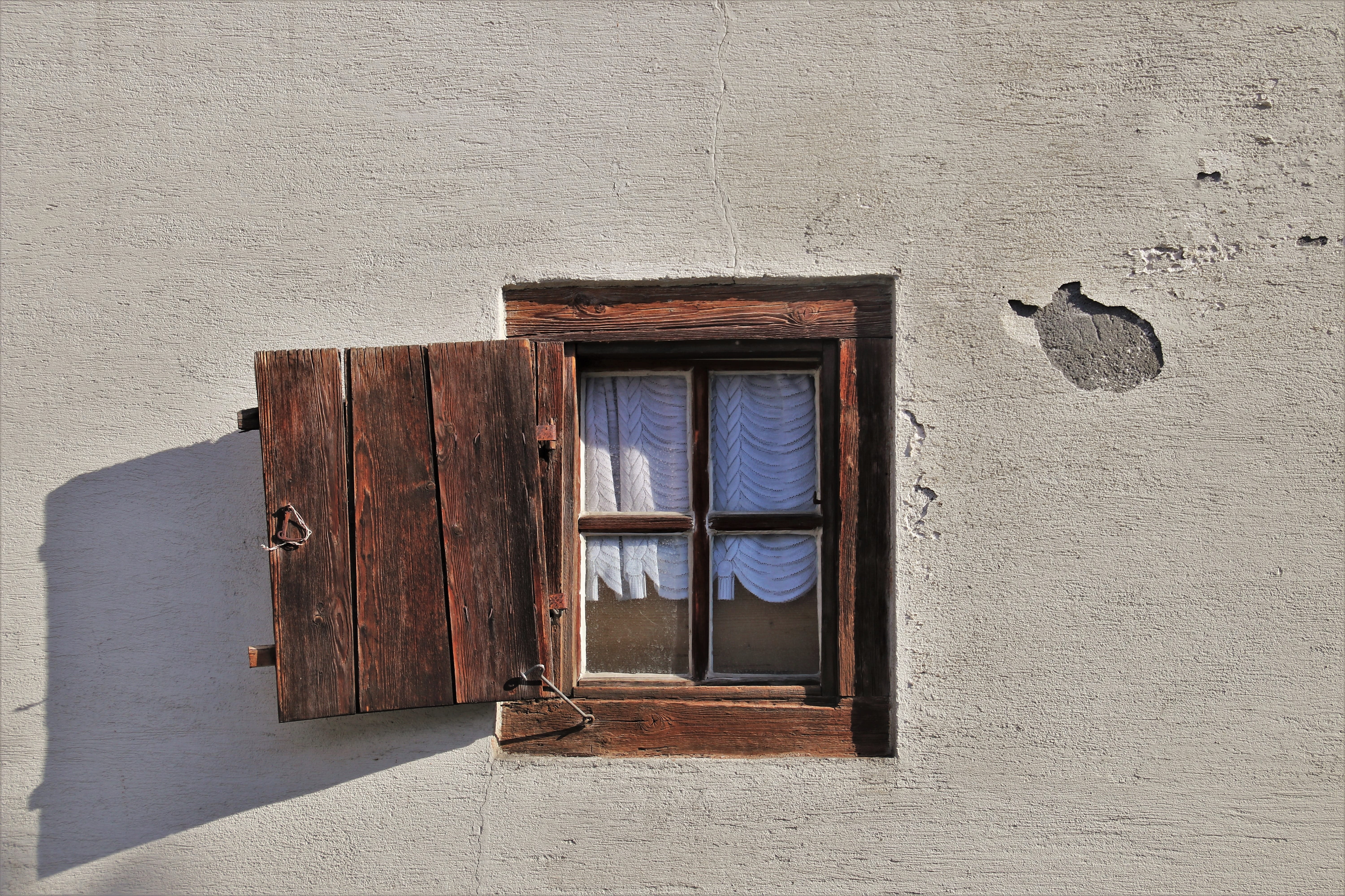 monument, window, the structure of the, material, old plaster, 5K, building, no people, architecture, antique, figure, apartment, facade, security, building exterior, HD Wallpaper