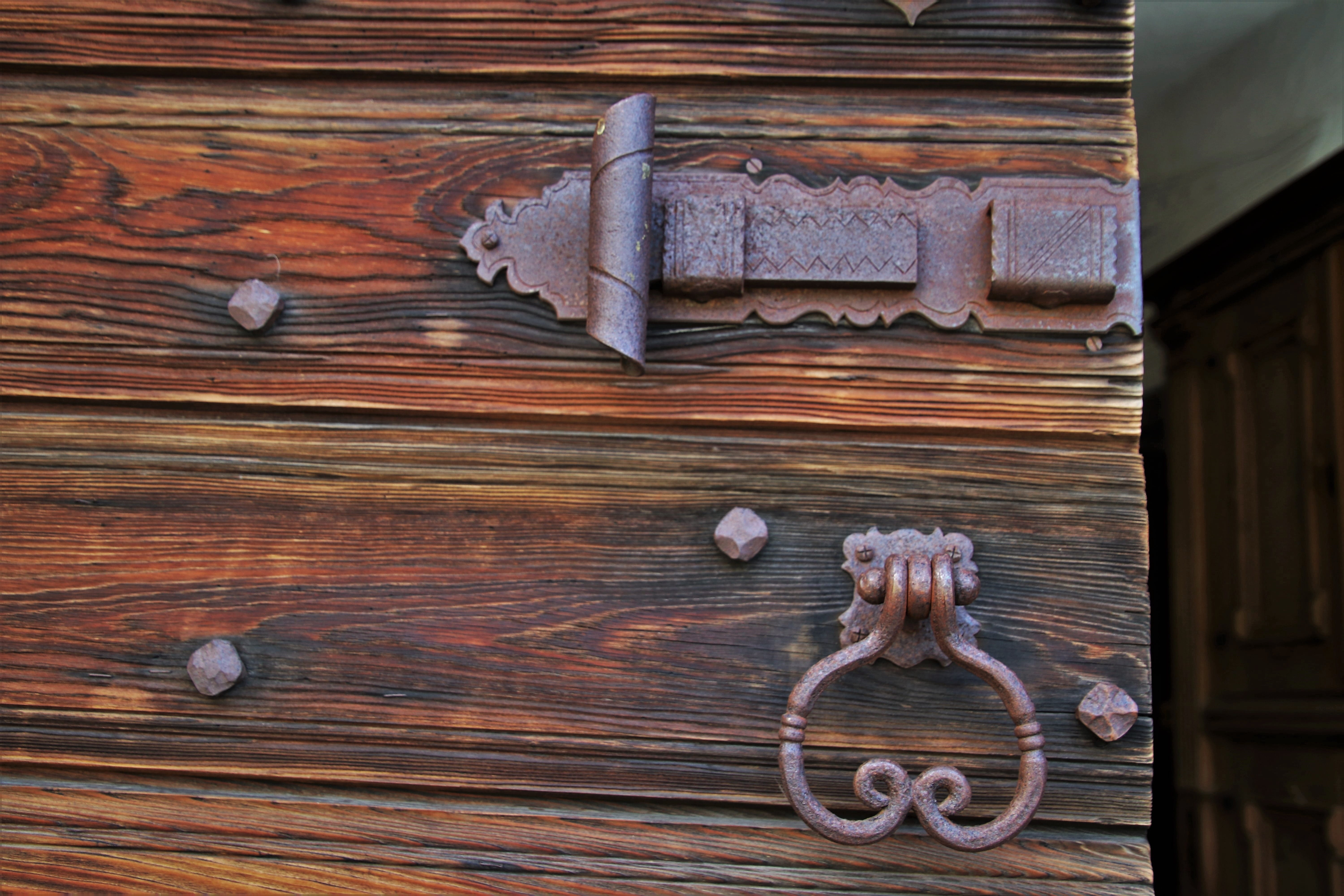 doorknob, castle, safety, surface, architecture, backgrounds, full frame, fittings, handle, lock door, closed, iron, brown, rusty, door, protection, the door, HD Wallpaper