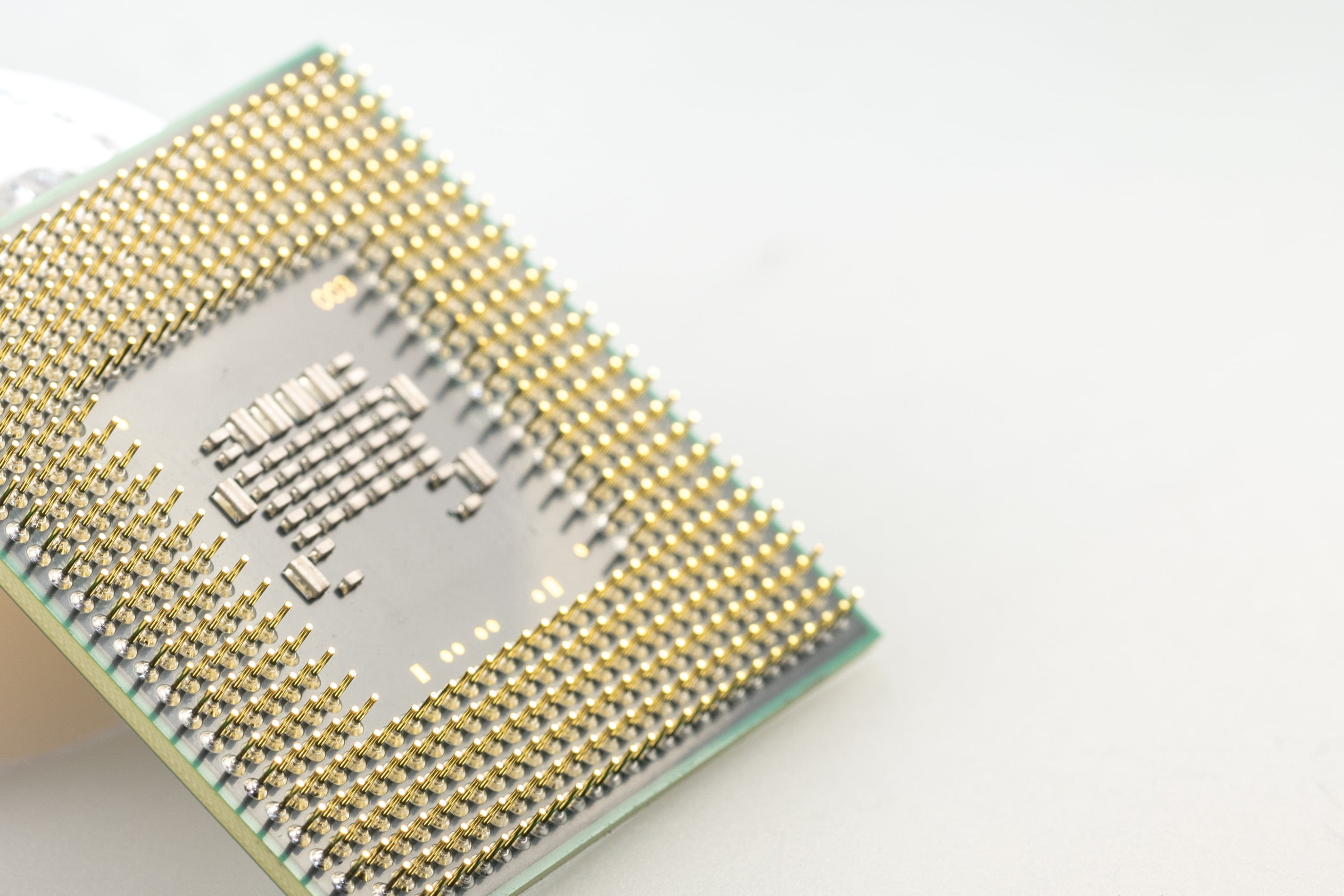 studio shot, processor, single object, silver colored, electronics, electrical engineering, close-up, pin, technology, control center, industry, pen, chip, HD Wallpaper