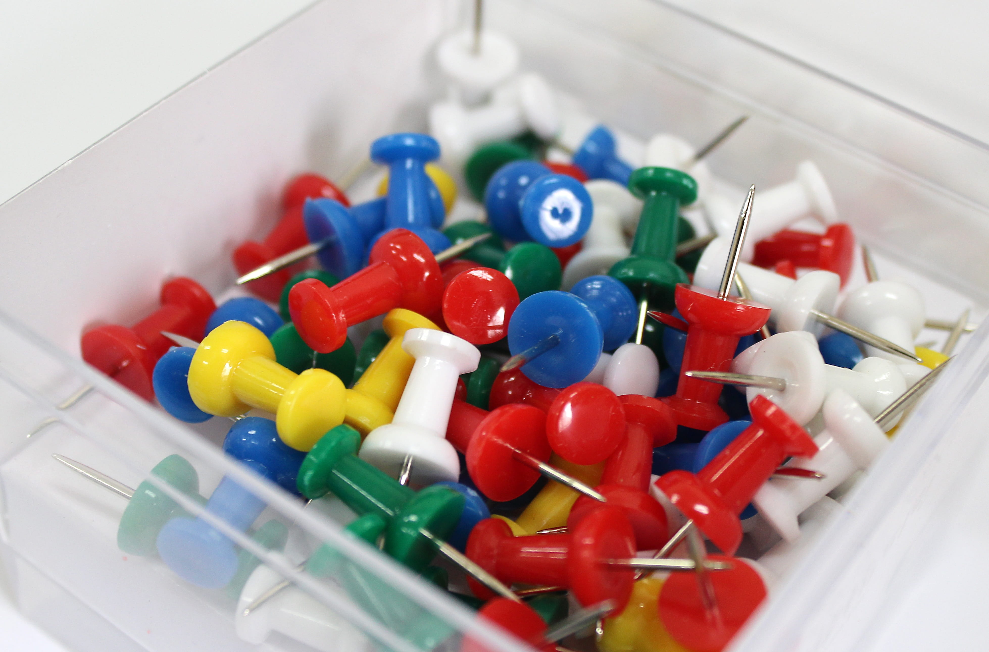 pins, food and drink, red, no people, large group of objects, office, blue, strategy, needle, tray, variation, leisure games, nails, Push Pins, plastic, HD Wallpaper