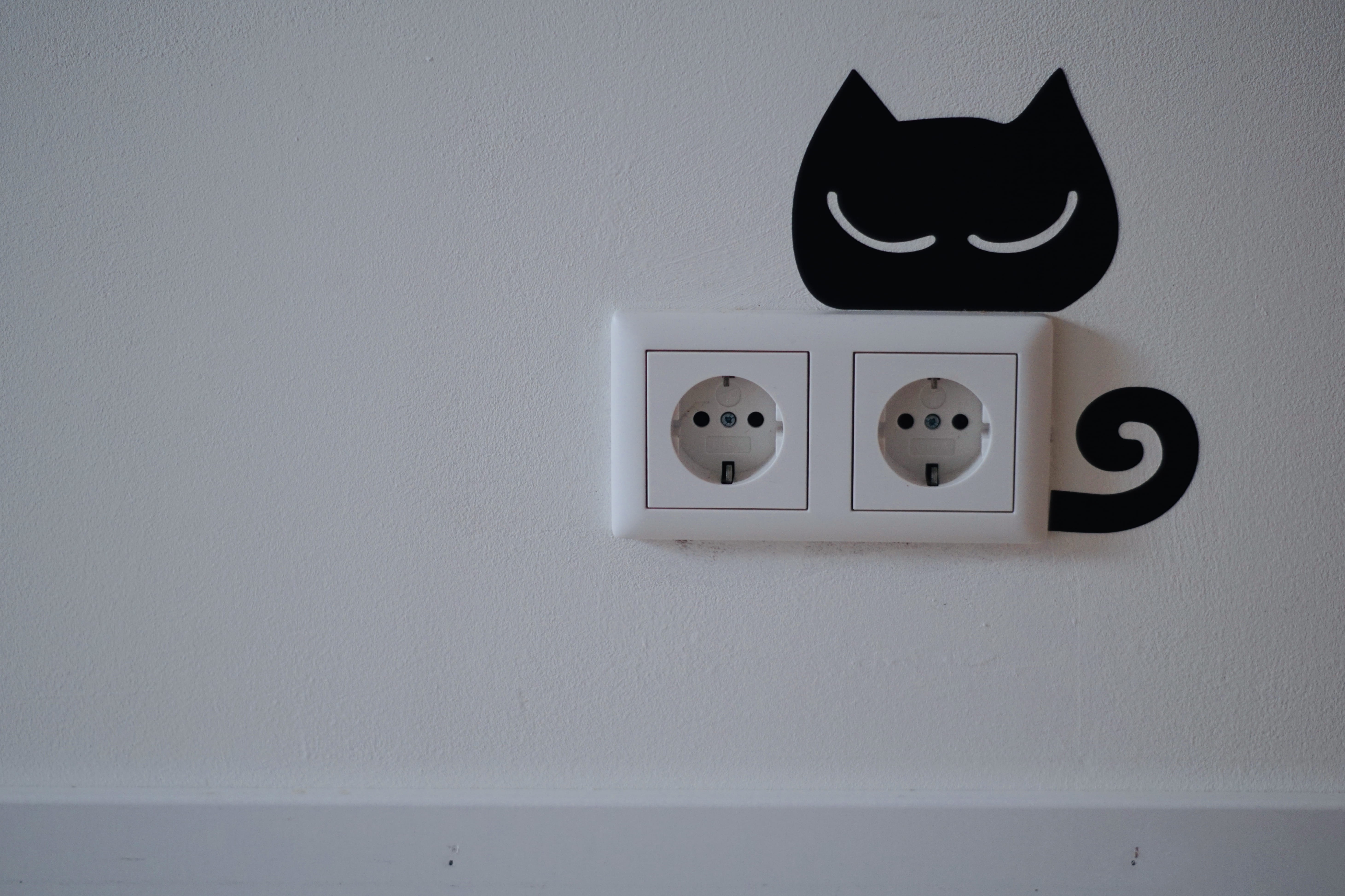 close-up, black color, communication, light switch, home interior, white color, white, no people, wall, shape, technology, outlet, plug, indoors, 5K, connection, HD Wallpaper