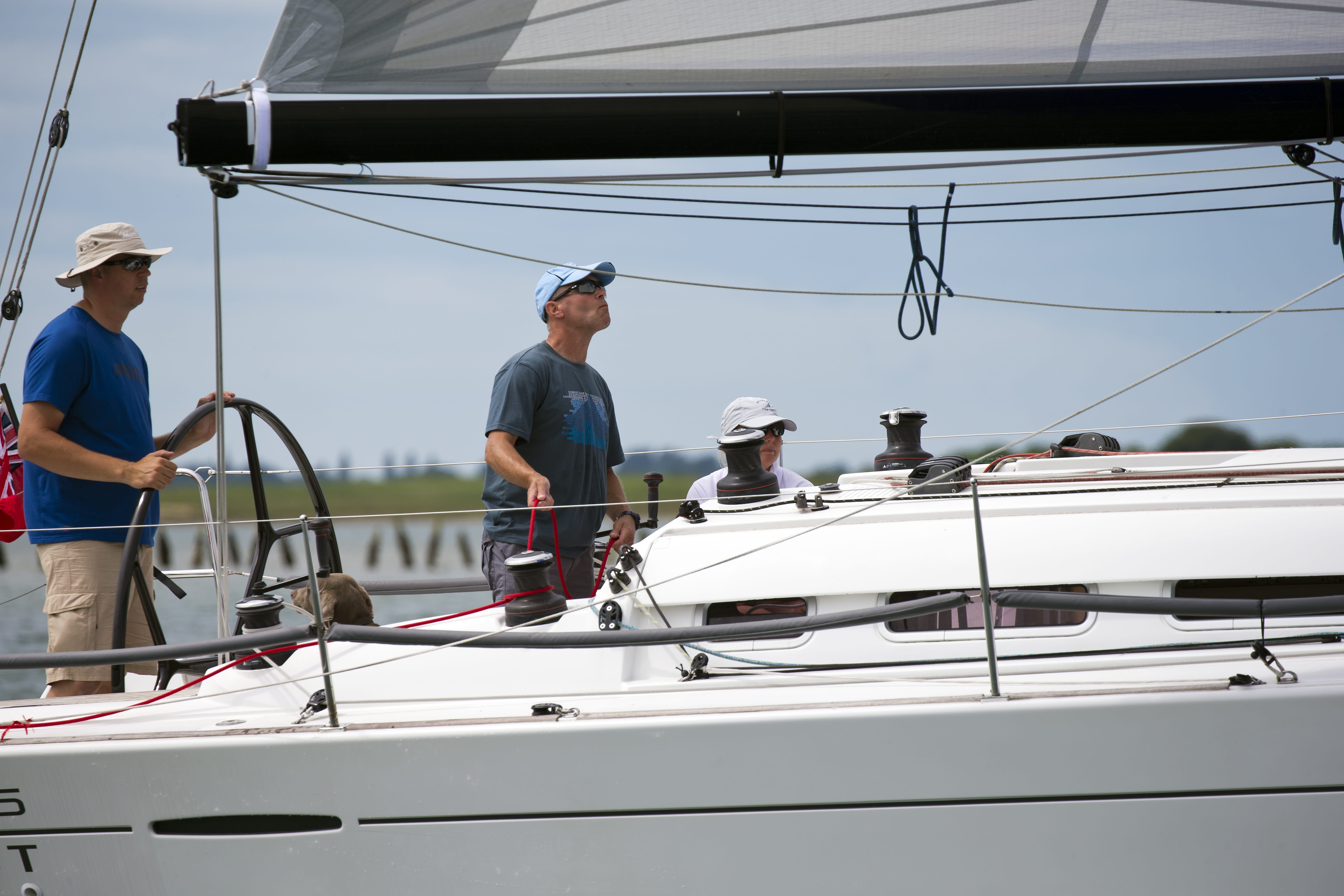 hands-on, real people, transportation, standing, water, mode of transportation, casual clothing, males, sunny, yachting, yacht, outdoors, occupation, sky, HD Wallpaper