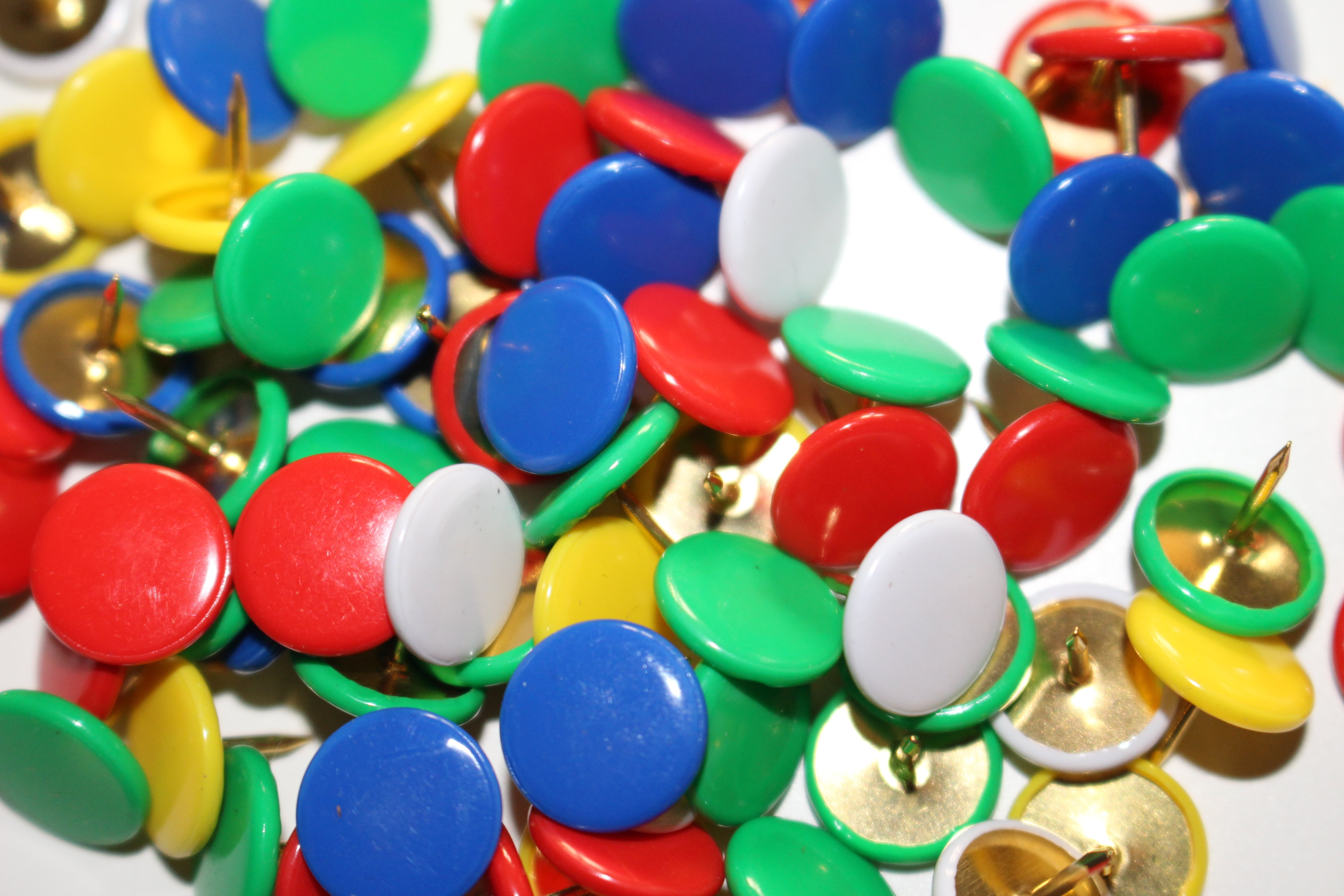 pill, about, office supplies, large group of objects, multi colored, pin board, studio shot, vibrant color, healthcare and medicine, indoors, close-up, HD Wallpaper