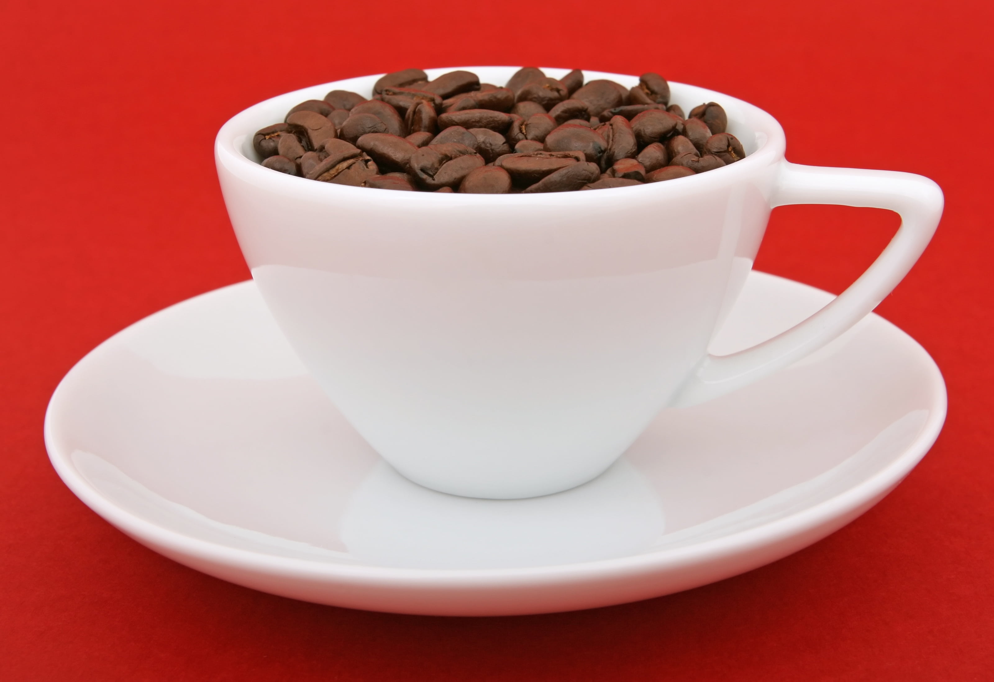 office, crockery, aroma, food and drink, 2K, white color, closeup, columbian, morning, ceramics, concept, caffeine, home, coffee - Drink, boost, natural, HD Wallpaper