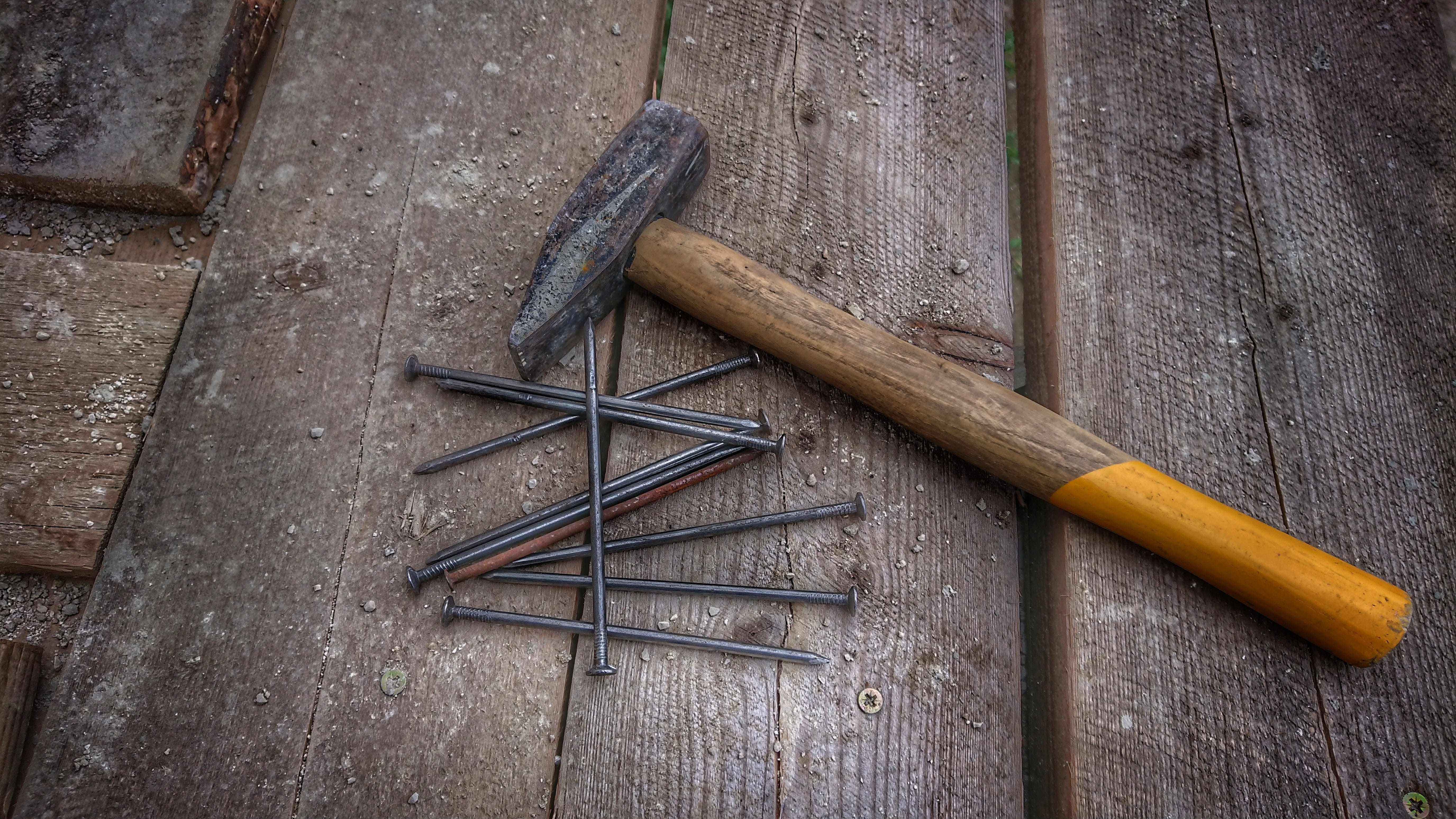 work, wall - building feature, repair, nail, craftsman, metal, woodworking, still life, brown, directly above, wood, 5K, work tool, crafts, indoors, hammer, HD Wallpaper
