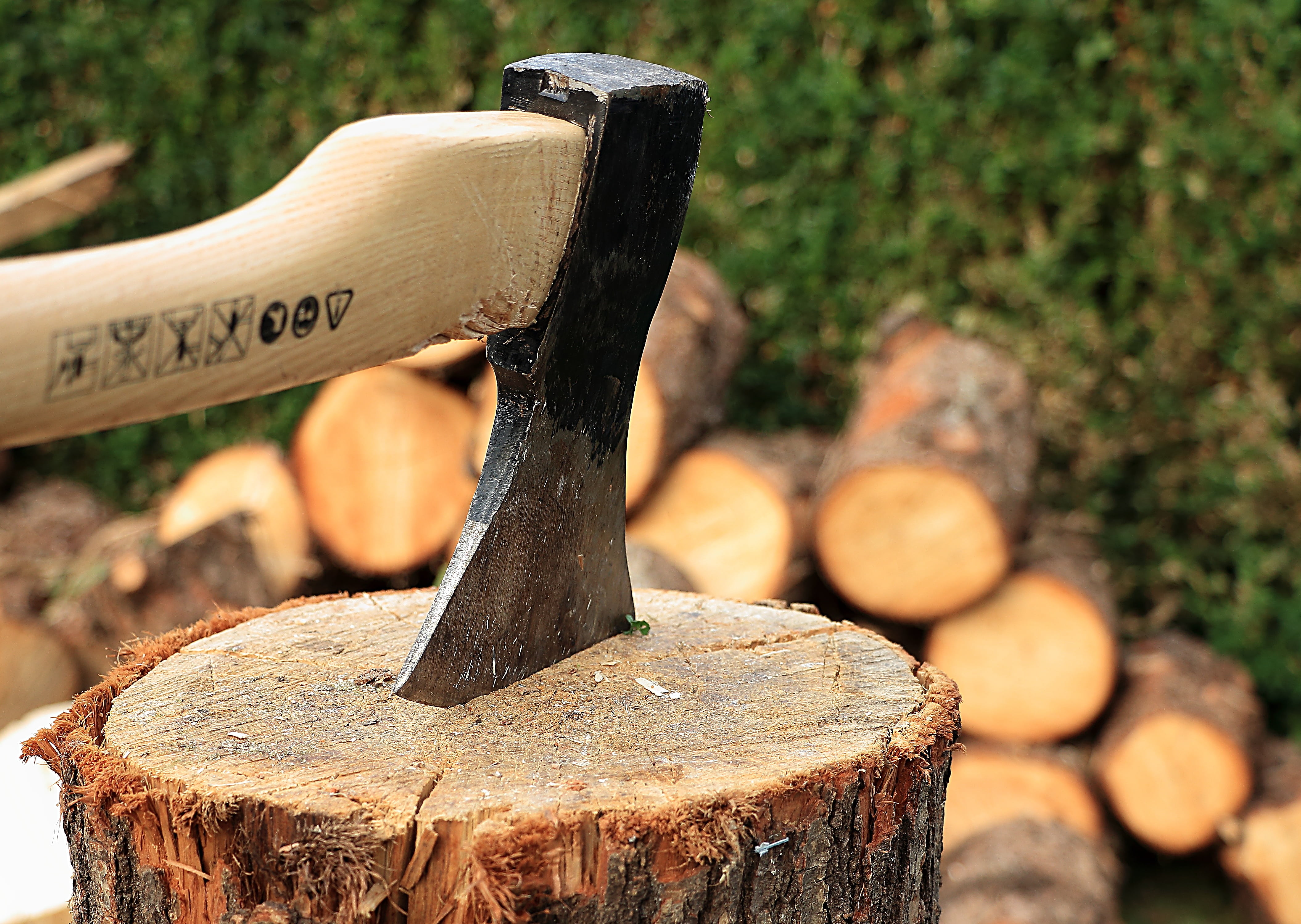 tree trunks, strains, woodworks, bark, outdoors, wooden block, wood, tree, firewood, close-up, day, growing stock, forest, no people, tree stump, axe, cases, HD Wallpaper