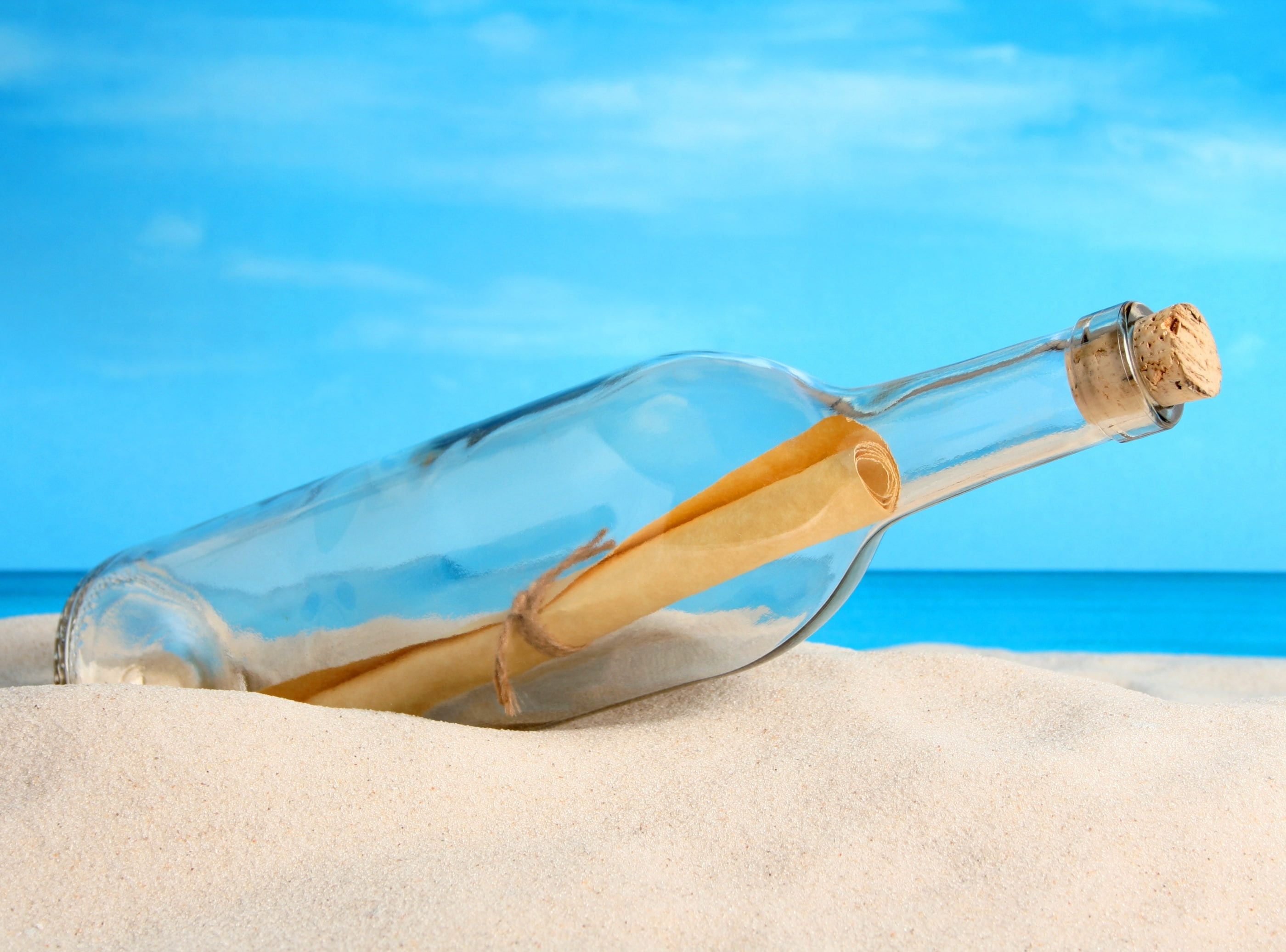 water, glass, Bottle, Beach, focus on foreground, no people, land, Summer, 2K, sand, Message, blue, Seasons, day, turquoise colored, clear, transparent, HD Wallpaper