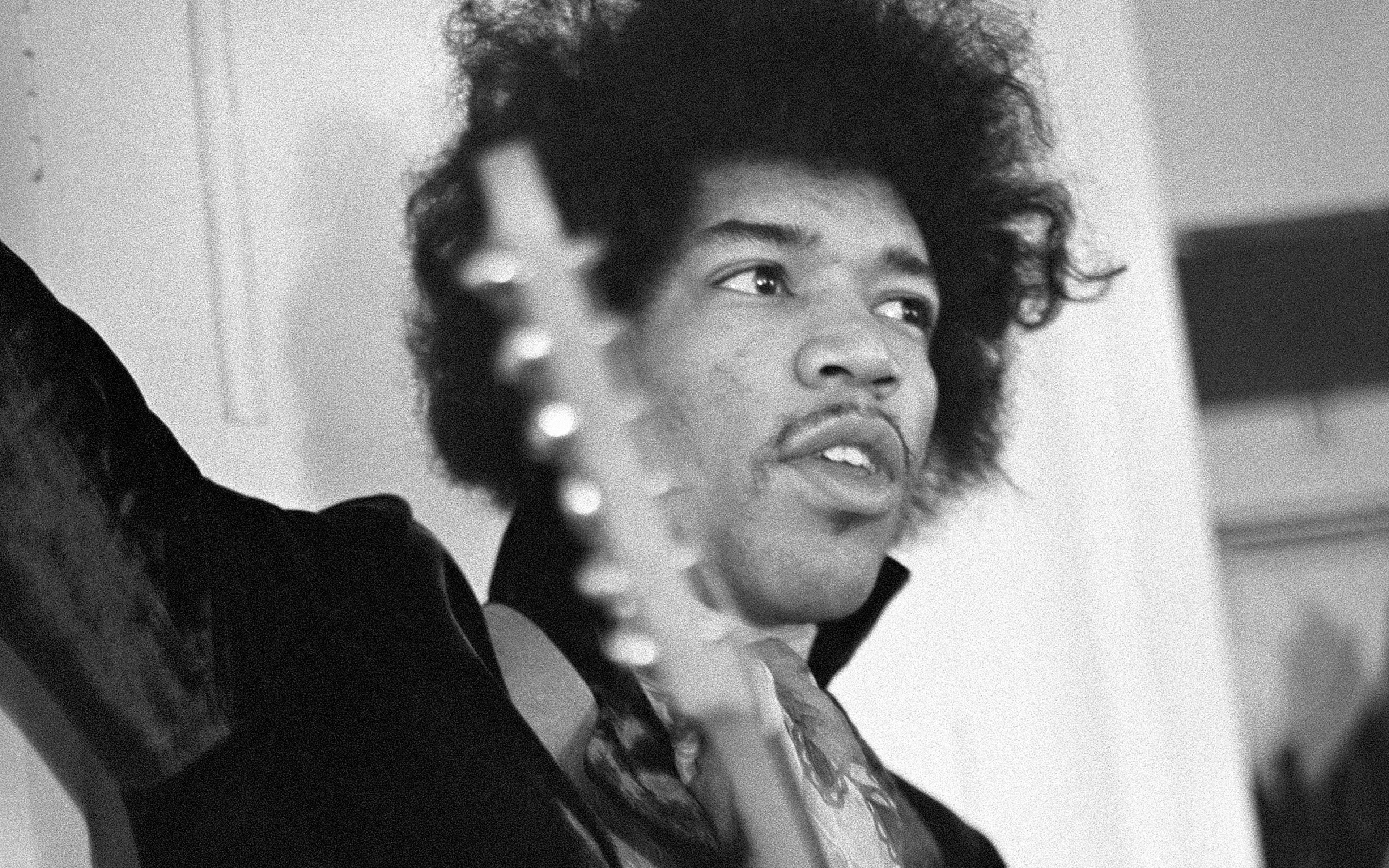young men, mouth open, hairstyle, indoors, gesturing, portrait, london, contemplation, close-up, men, music, guitar, jimi, adult, 4K, leisure activity, HD Wallpaper