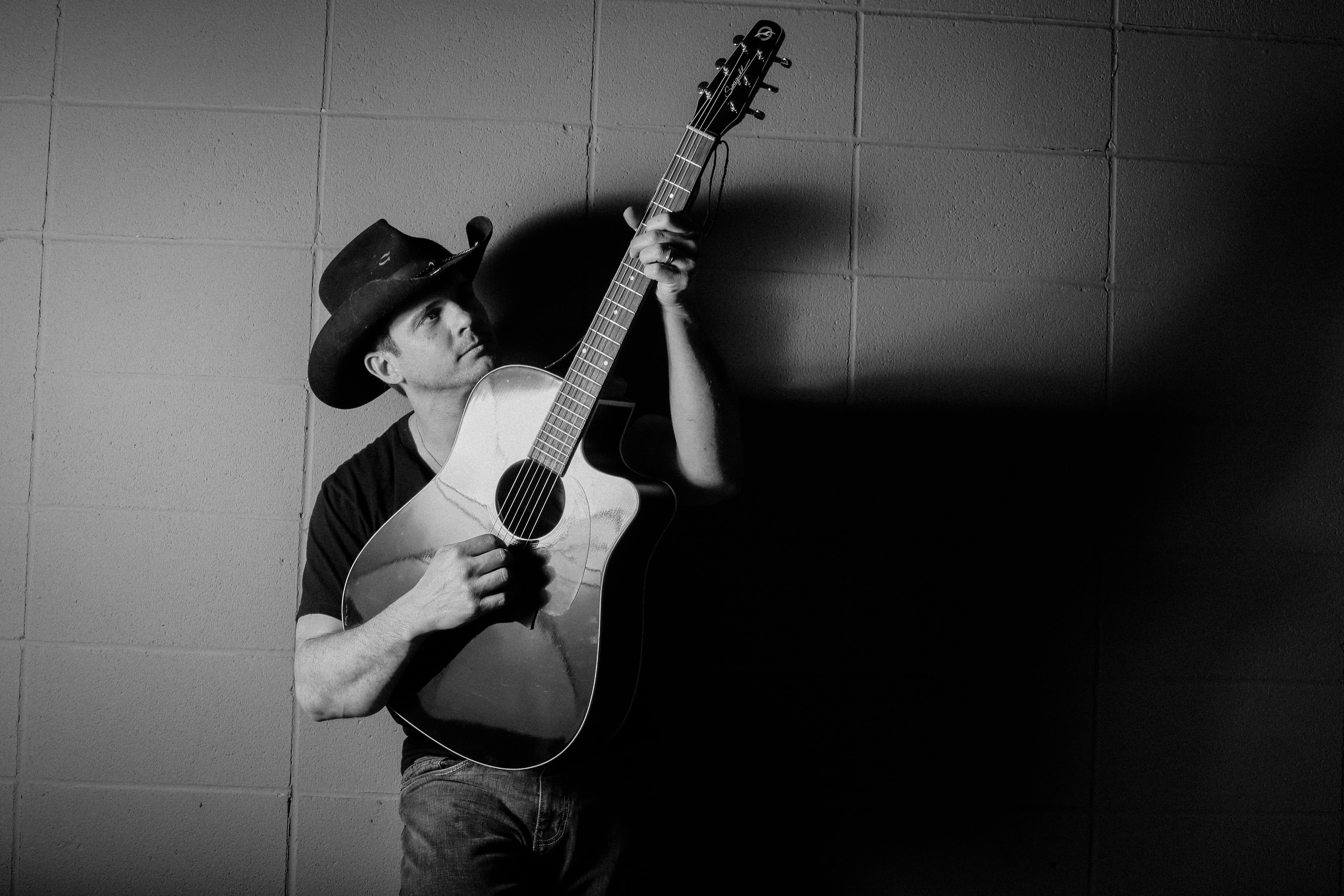 string Instrument, indoors, rock Music, lifestyle, person, arts culture and entertainment, cowboy, acoustic Guitar, portrait, electric guitar, standing, HD Wallpaper