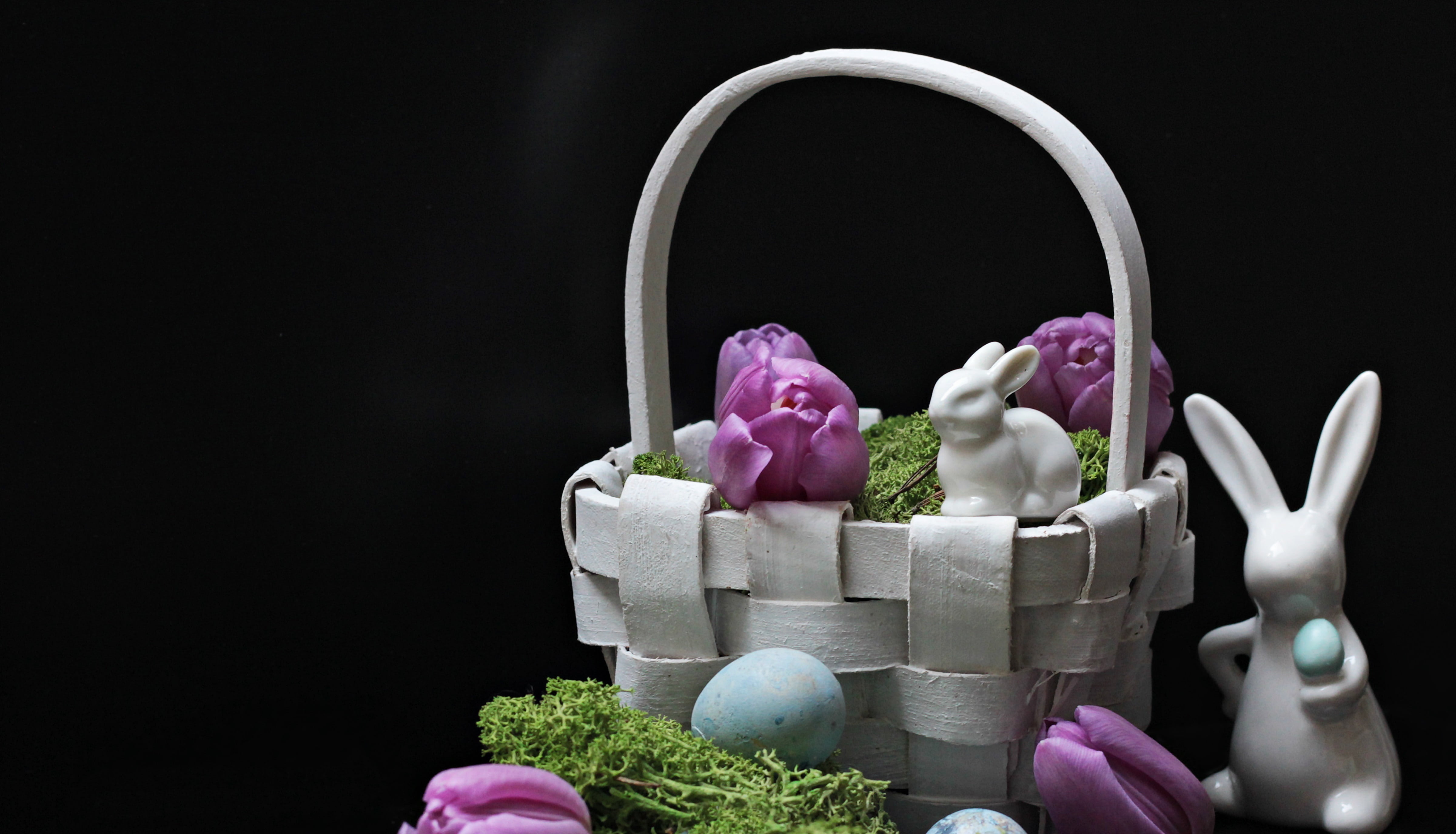 purple, tradition, blue eggs, black background, flower arrangement, nature, purple tulips, customs, white, basket, spring consumption, food, pink color, HD Wallpaper