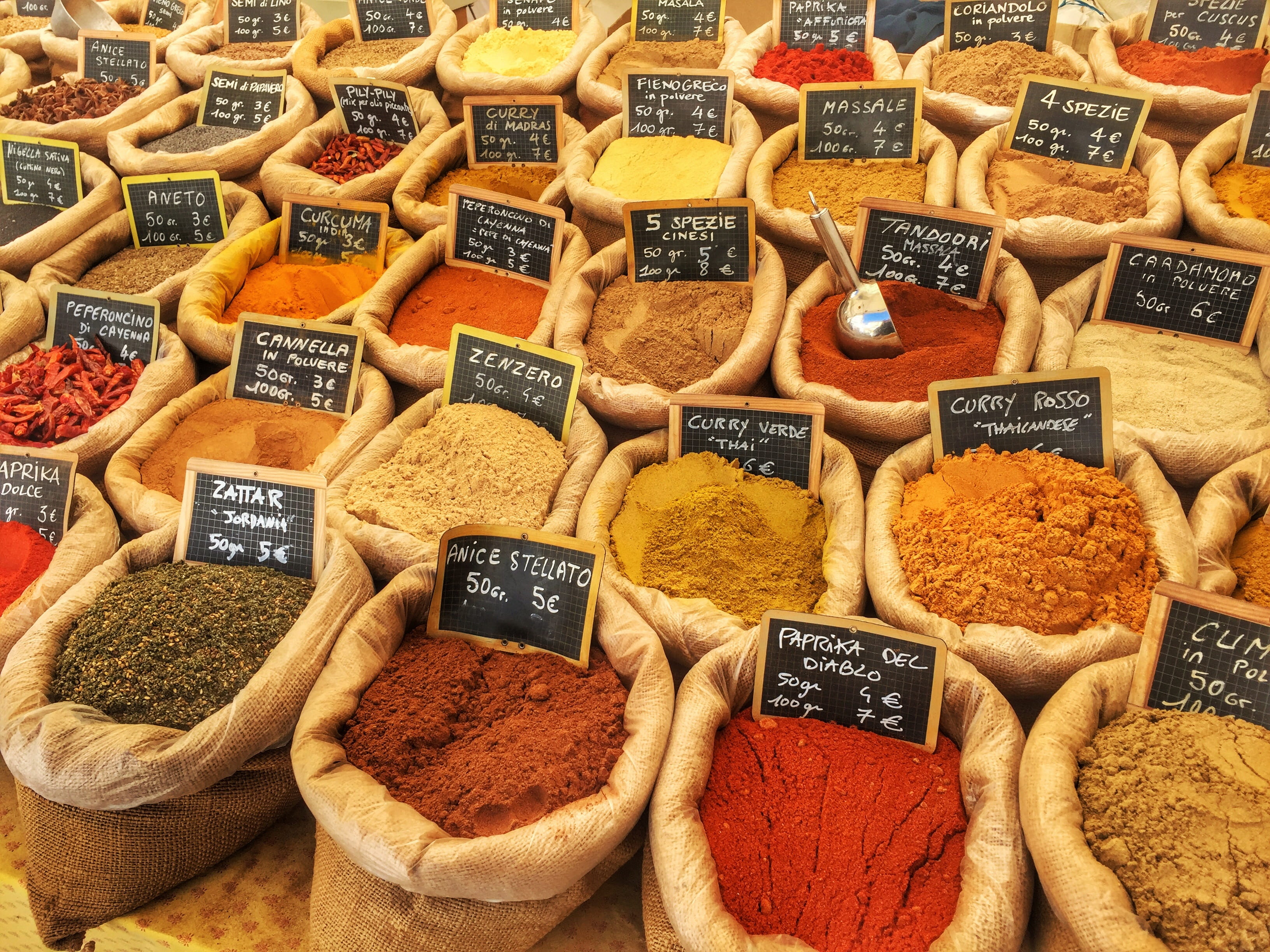 no people, high angle view, food and drink, communication, sale, sacks, spice, arrangement, 2K, price tag, food, color, spices, market, retail display, HD Wallpaper