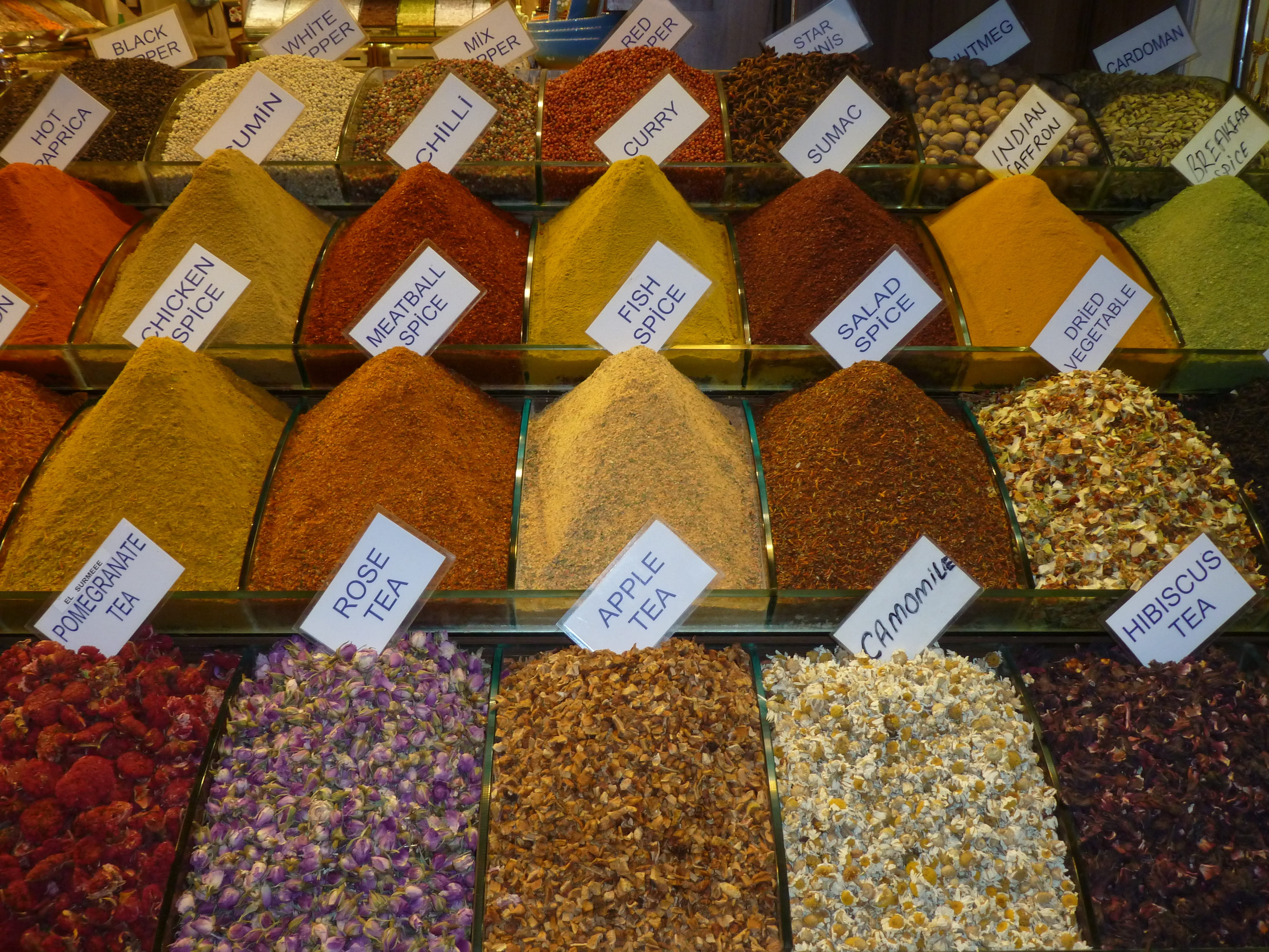powders, spice, chili, food and drink, freshness, tea, 4K, curry, sale, choice, abundance, no people, label, food, small business, bazaar, large group of objects, HD Wallpaper