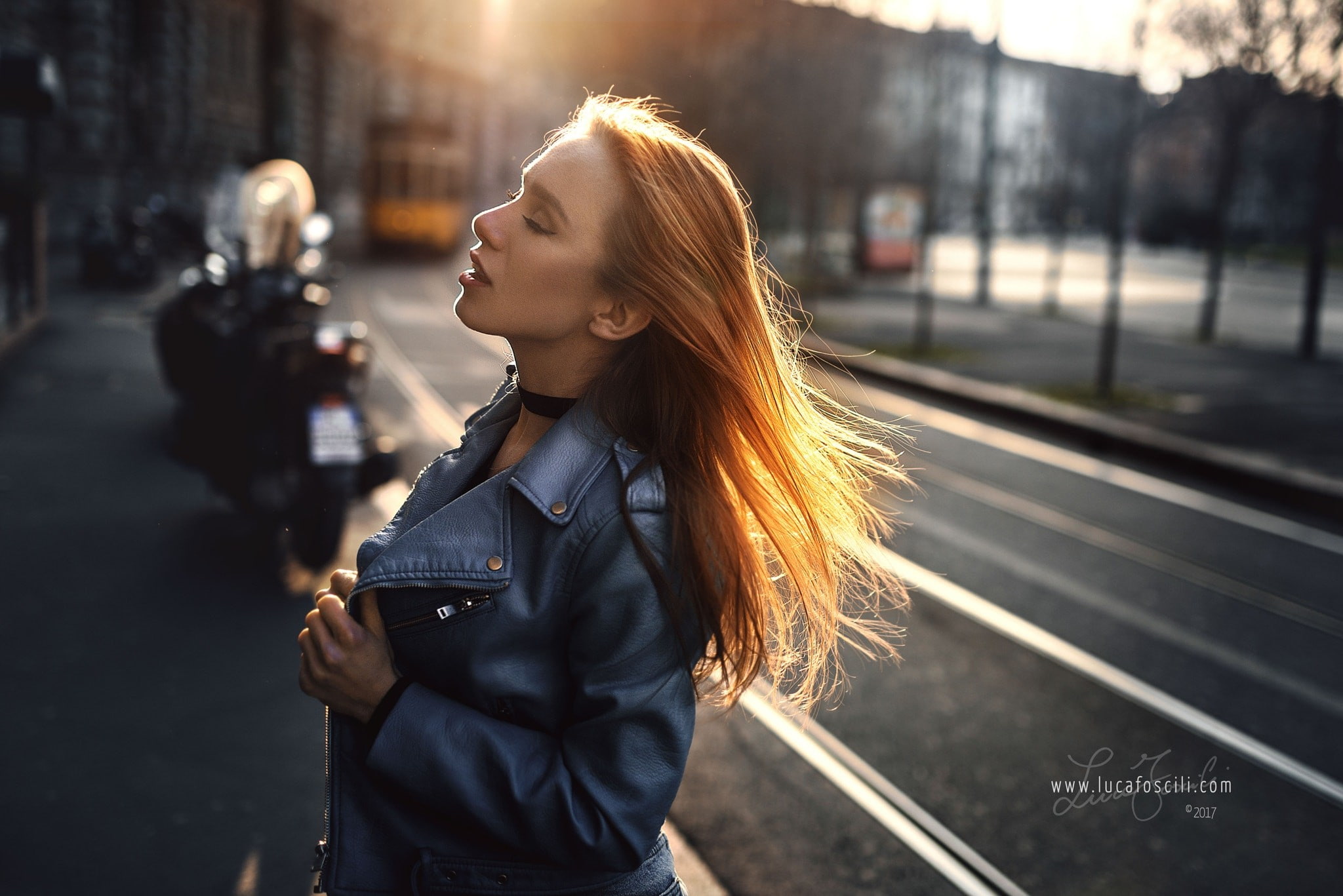 transportation, looking, hairstyle, blonde, women outdoors, 1080P, focus on foreground, casual clothing, choker, depth of field, women, waist up, young adult, HD Wallpaper