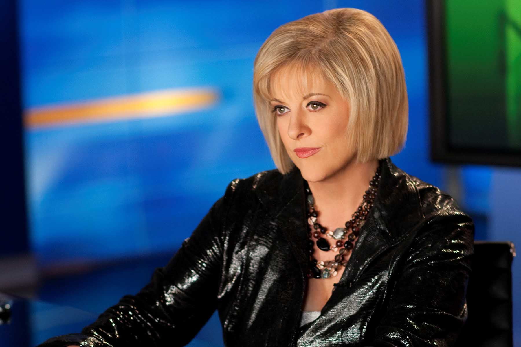 one person, business, black, young adult, women, nancy grace, looking at camera, broadcaster, beauty, s, leather jacket, portrait, hair, journalist, fashion, HD Wallpaper